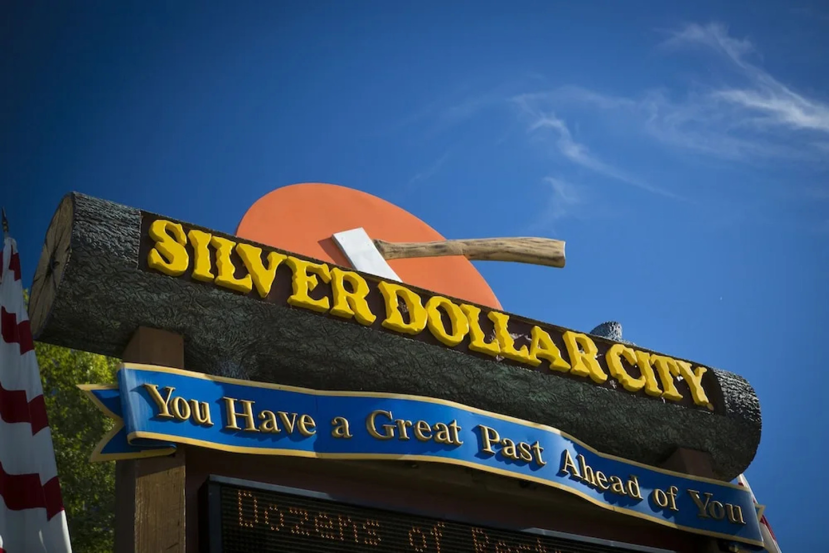 Magnolia Moon by RedAwning