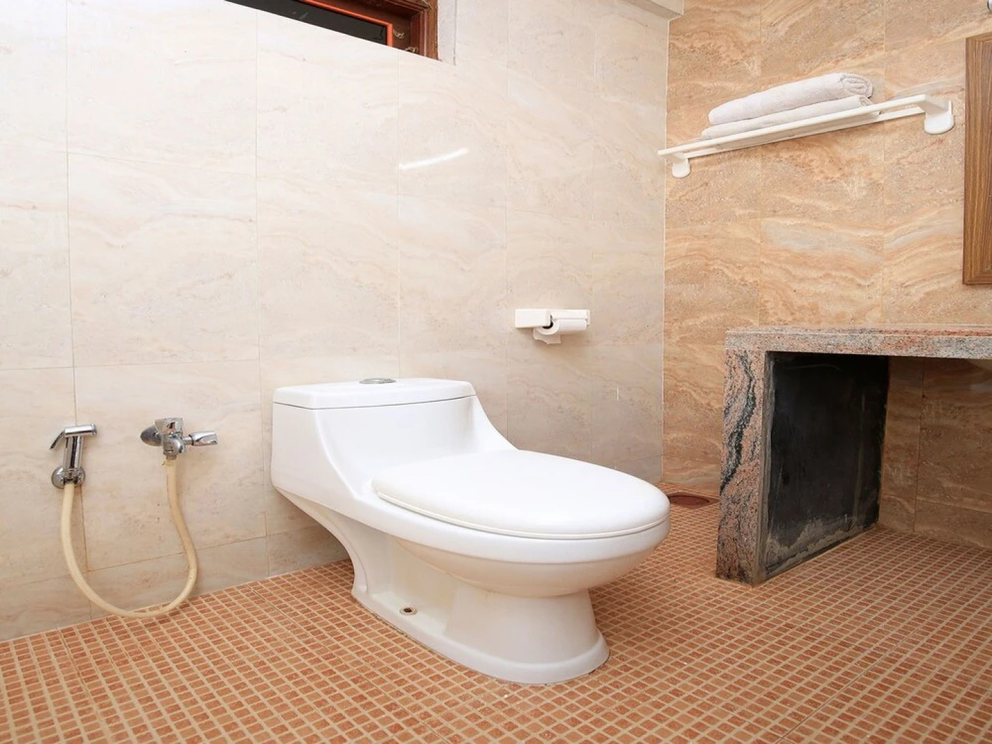 OYO 14280 Ashvem Beach Inn