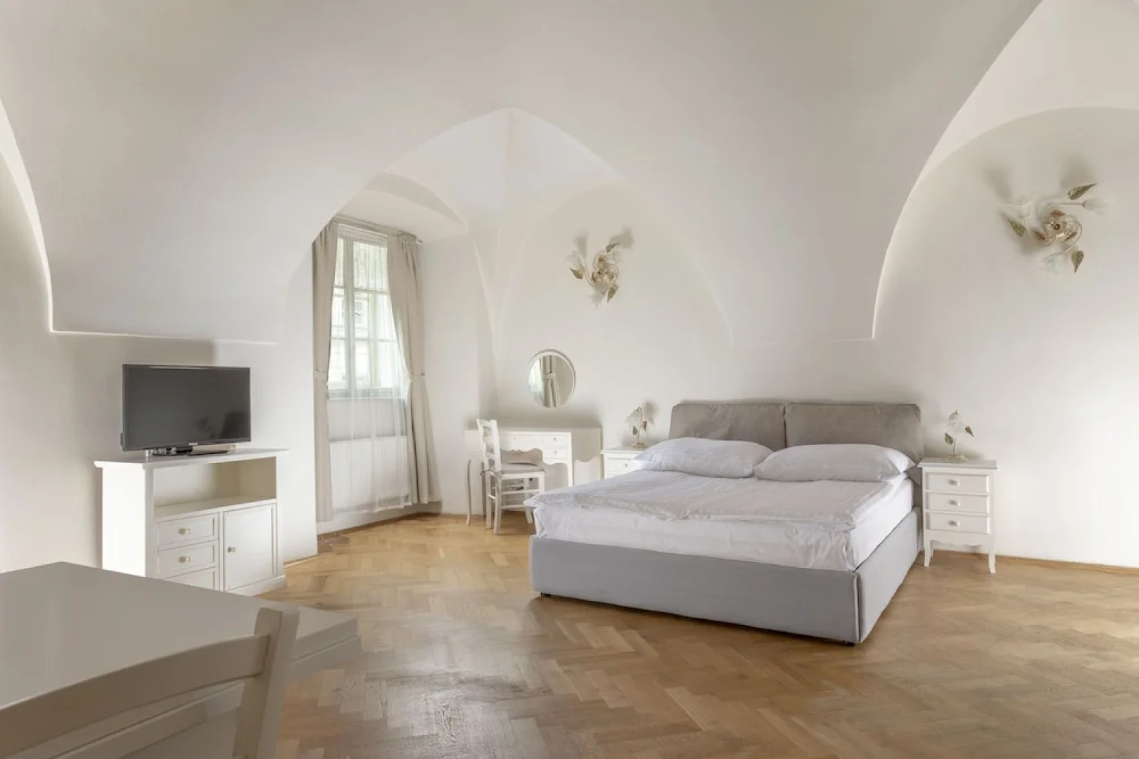 Little Town budget hotel