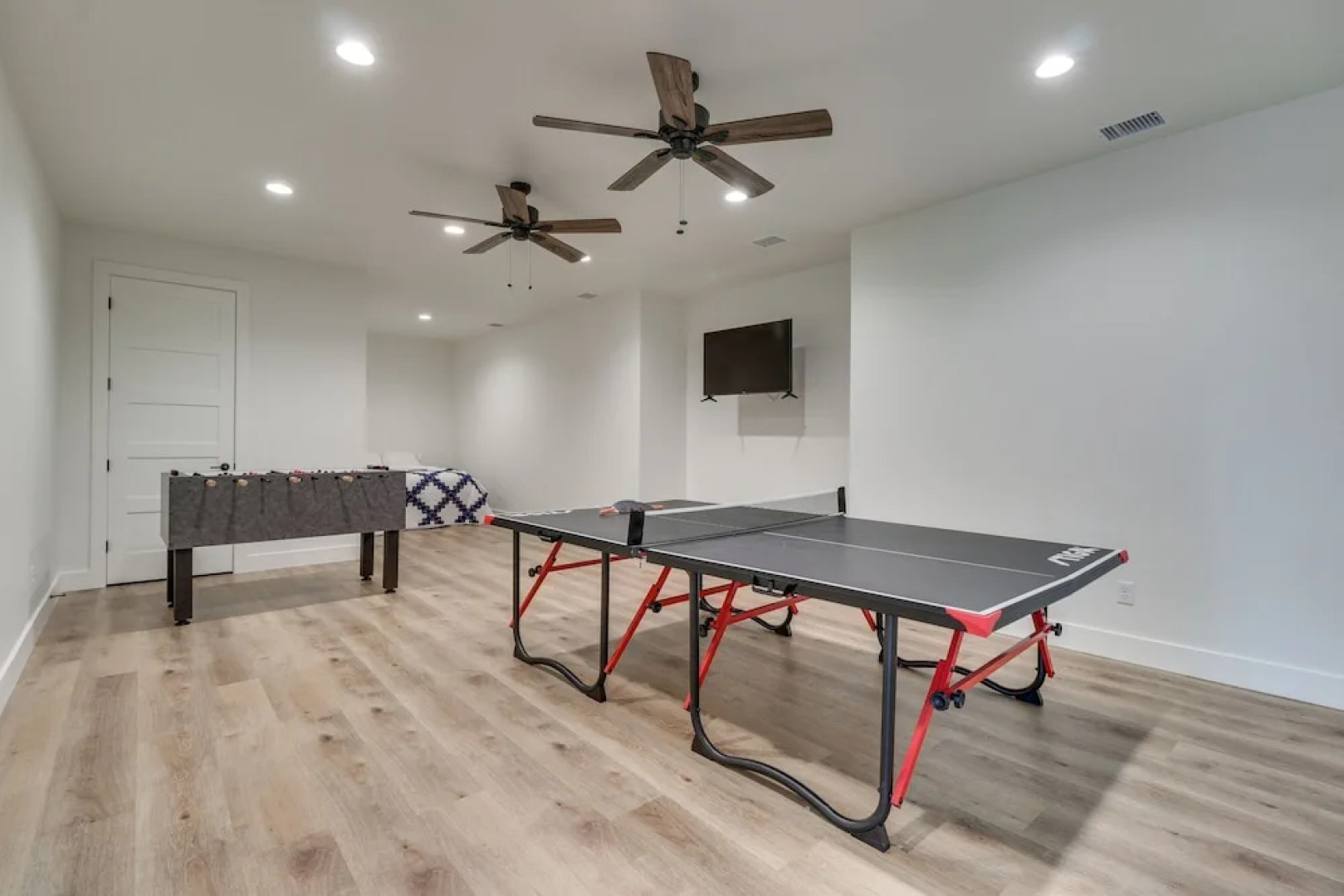 Walk to Beach: Farmhouse w Lake Travis Views