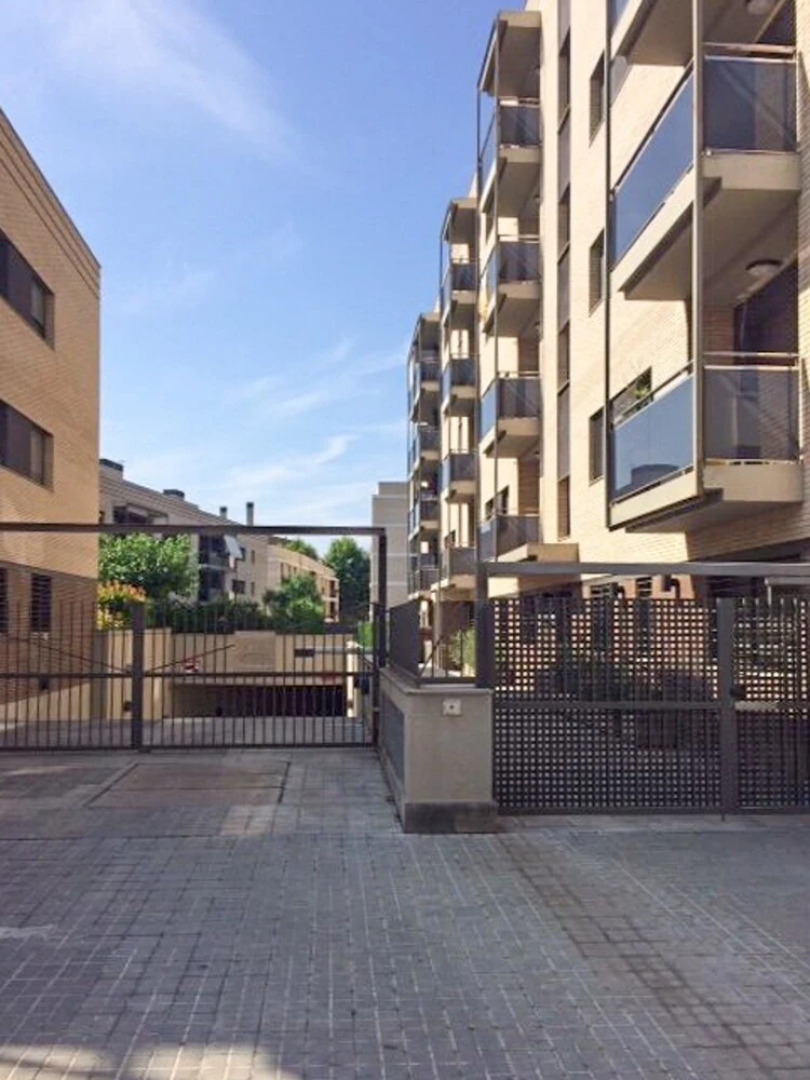 Apartment With 2 Bedrooms in Banyoles, With Wonderful City View, Pool