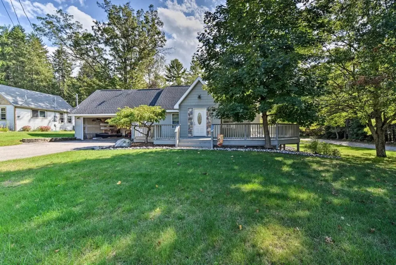 Pet-friendly Home Near Lakes & Snowmobile Trails!