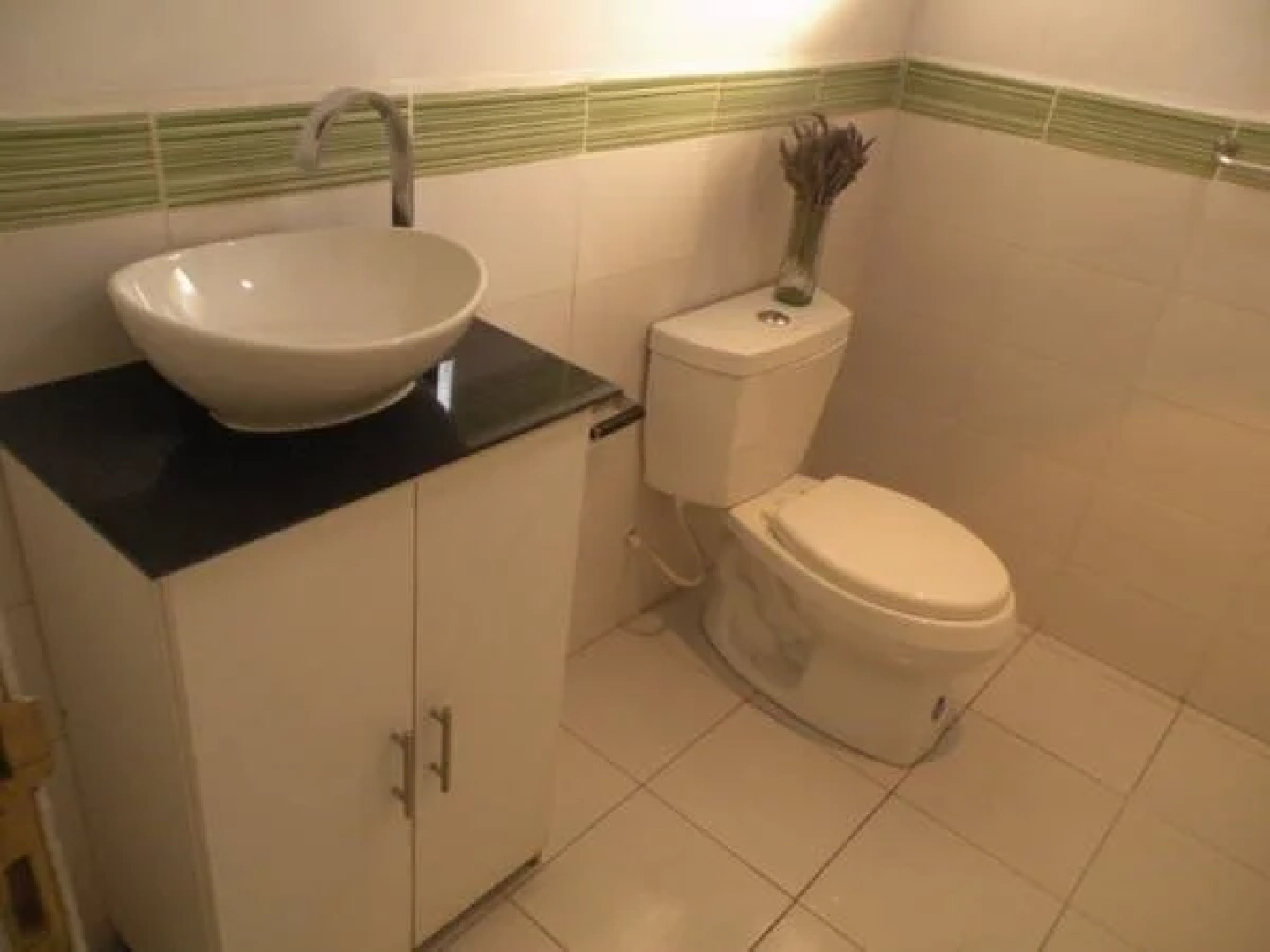 El Jardin Suites and Guest House