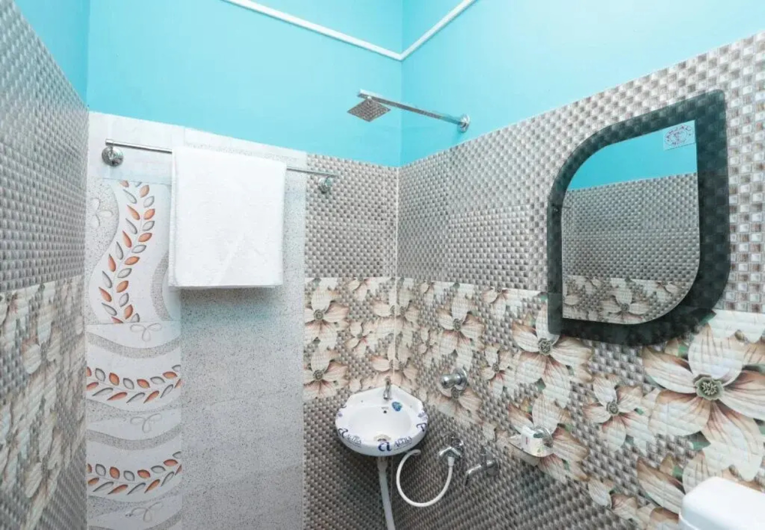 OYO Flagship 23523 Imperial Guest House