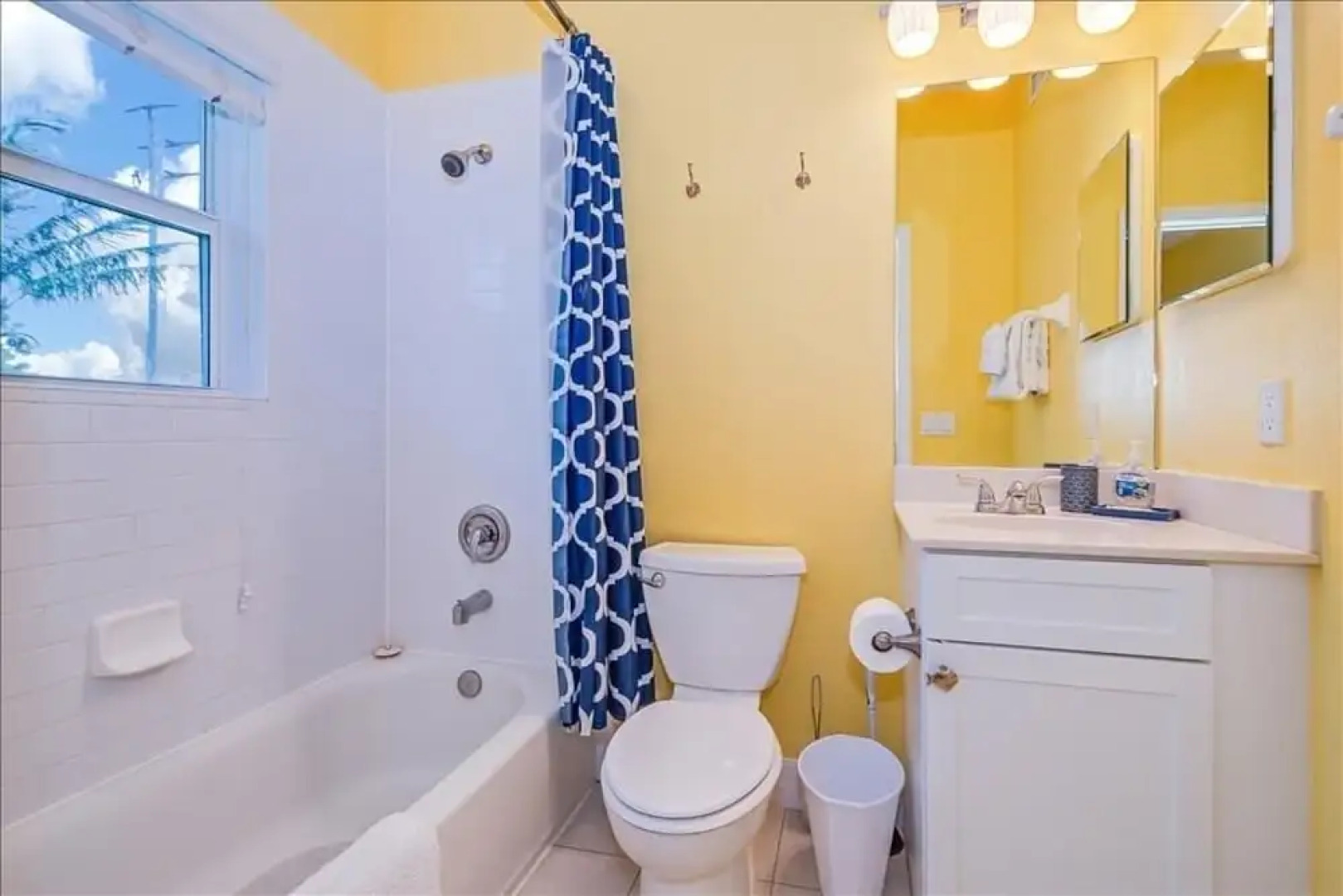 200 Seabreeze Ct - 5Br Home