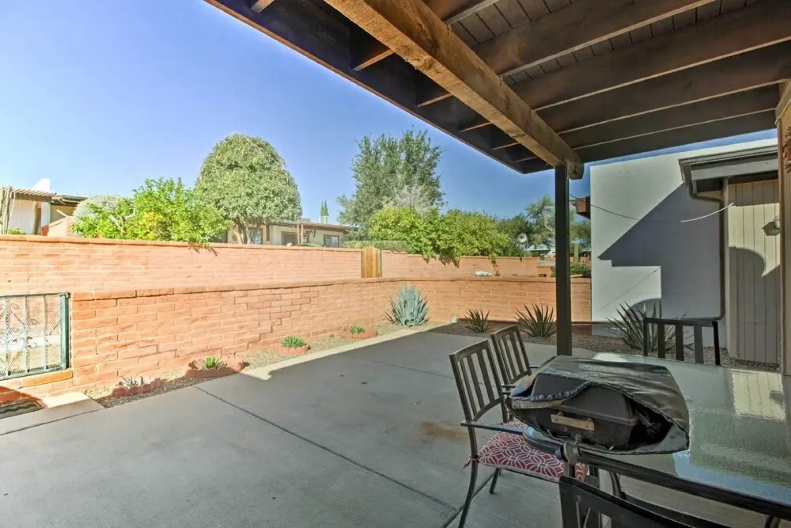 Green Valley Townhome w/ Patio & Resort Amenities