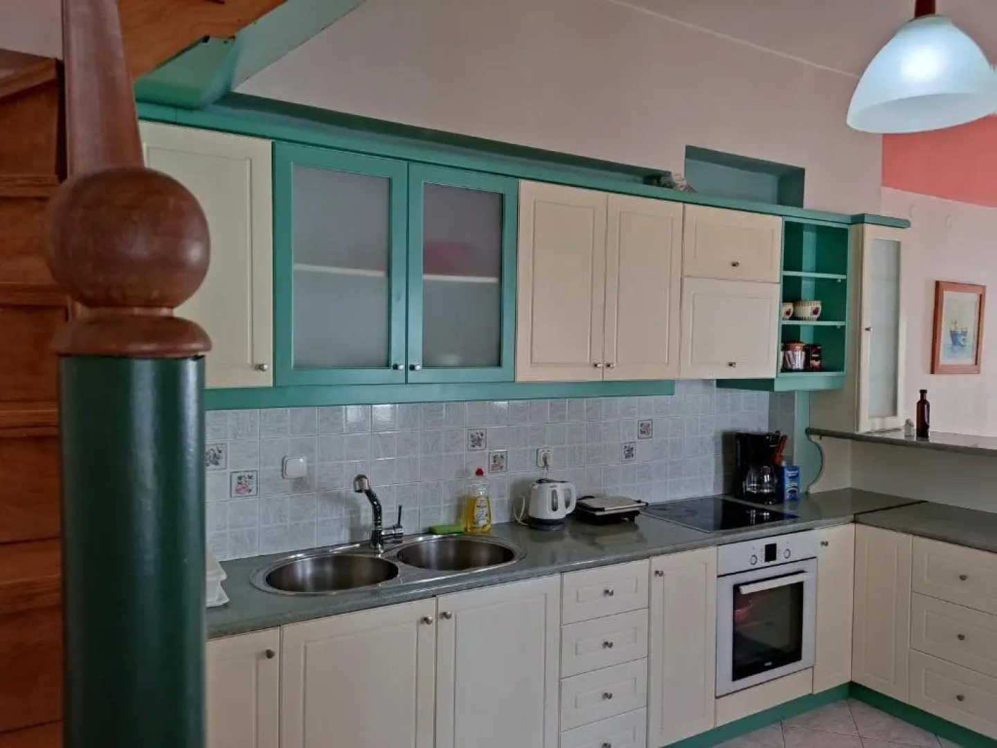 ANASSA HOME A Spacious Cretan House Next To The Sea, Family and Couple Friendly with Terrace in Makry Gialos & Ierapetra
