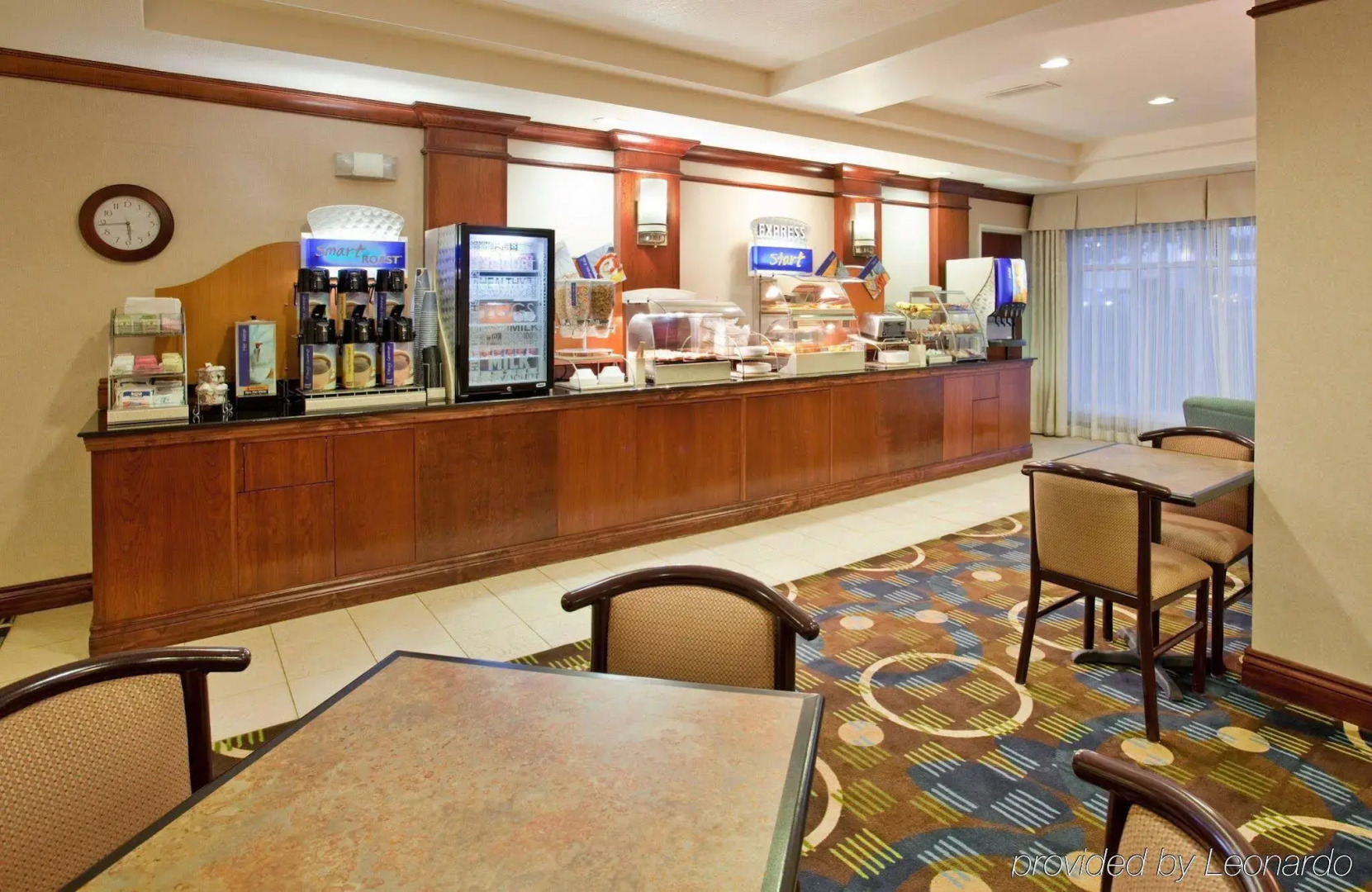Holiday Inn Express & Suites Lawrence by IHG