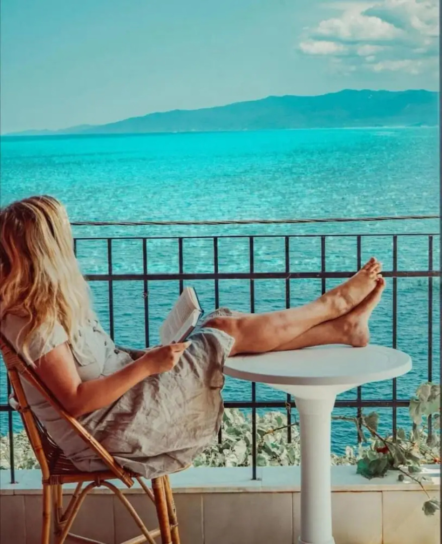 Zennova 1 Mount Athos Sea View