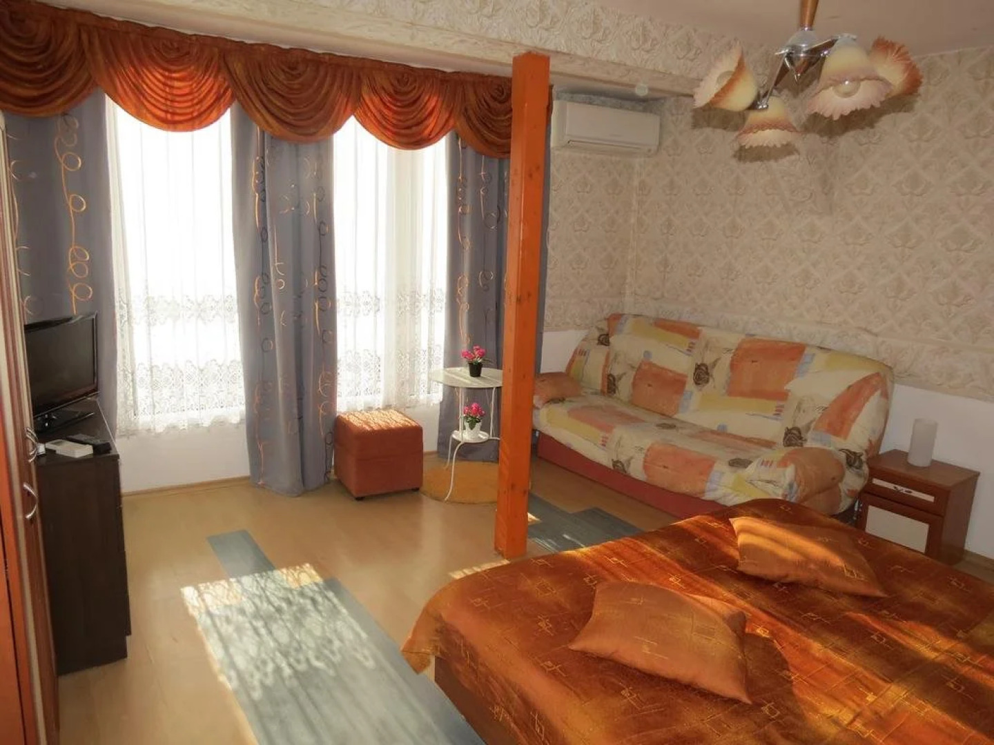 Family Hotel Lebed