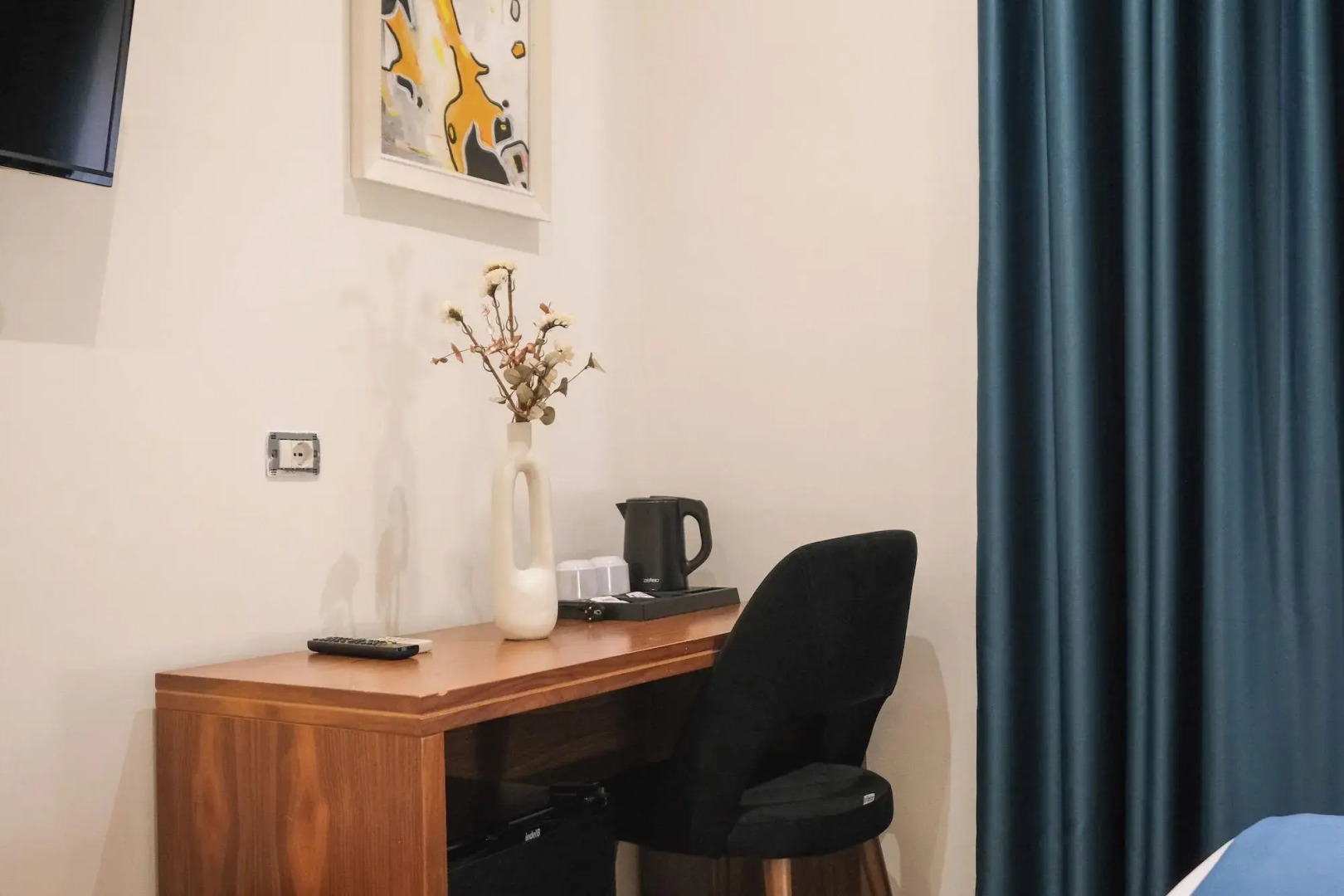 Golden City Hotel, Tirana