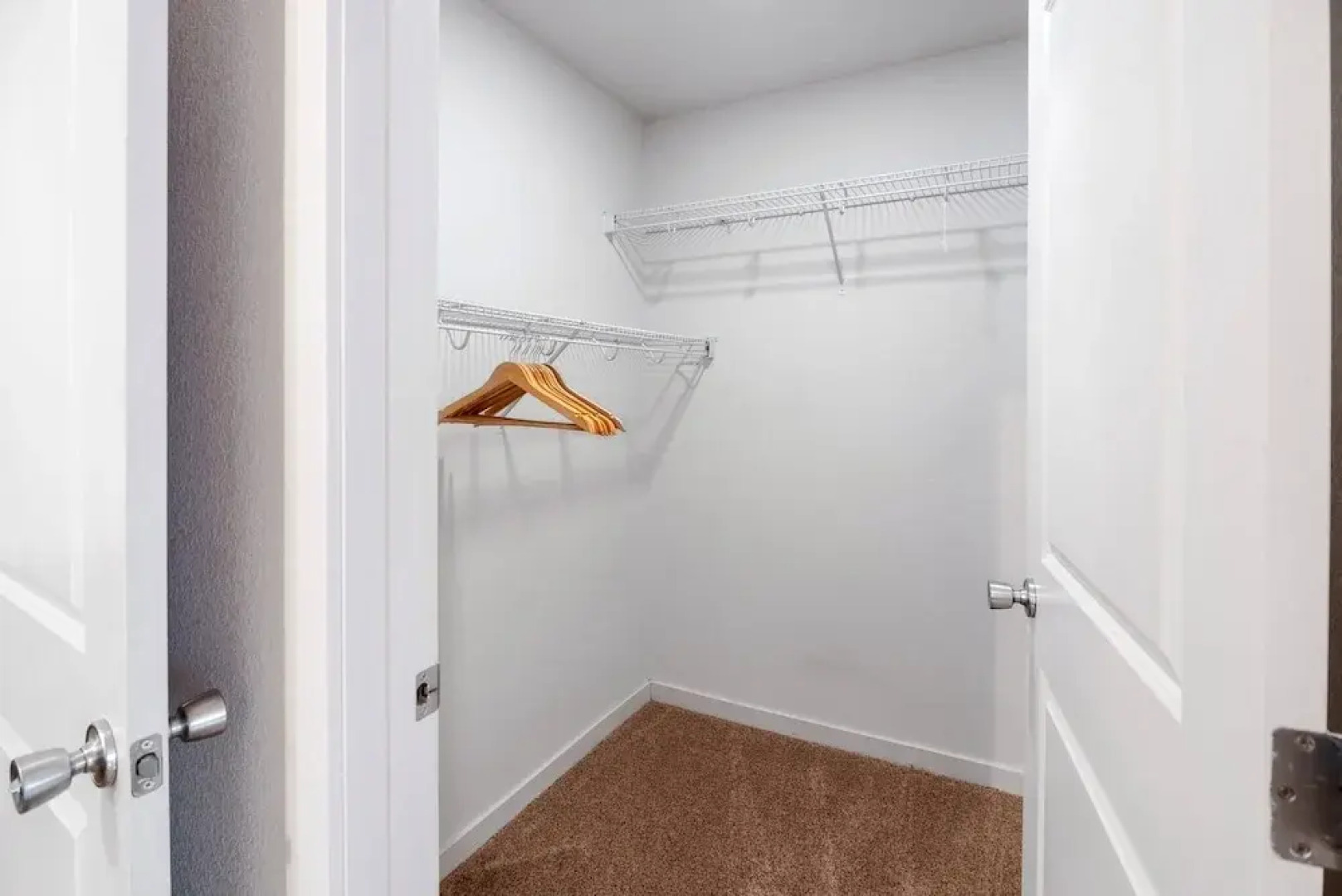 Fully Furnished 2bdrm Apt Near UNC