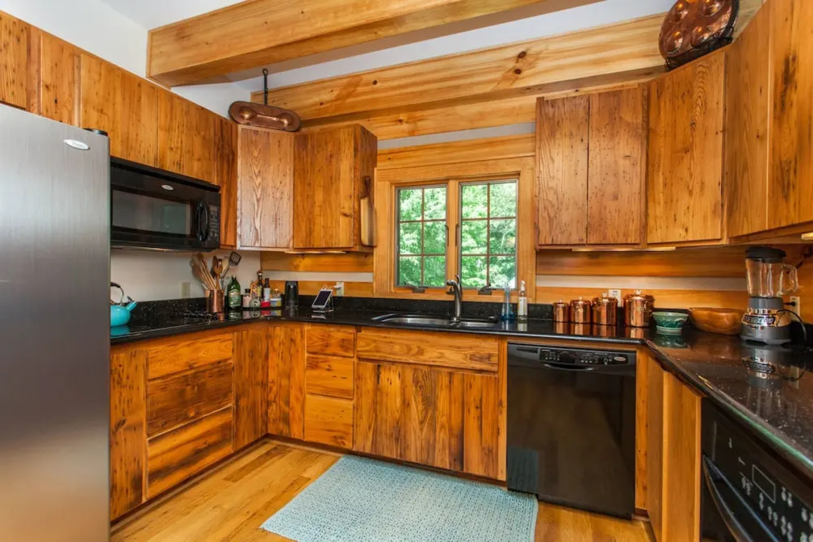 113 Mountain Cove Road House 4 Bedrooms 3.5 Bathrooms Home
