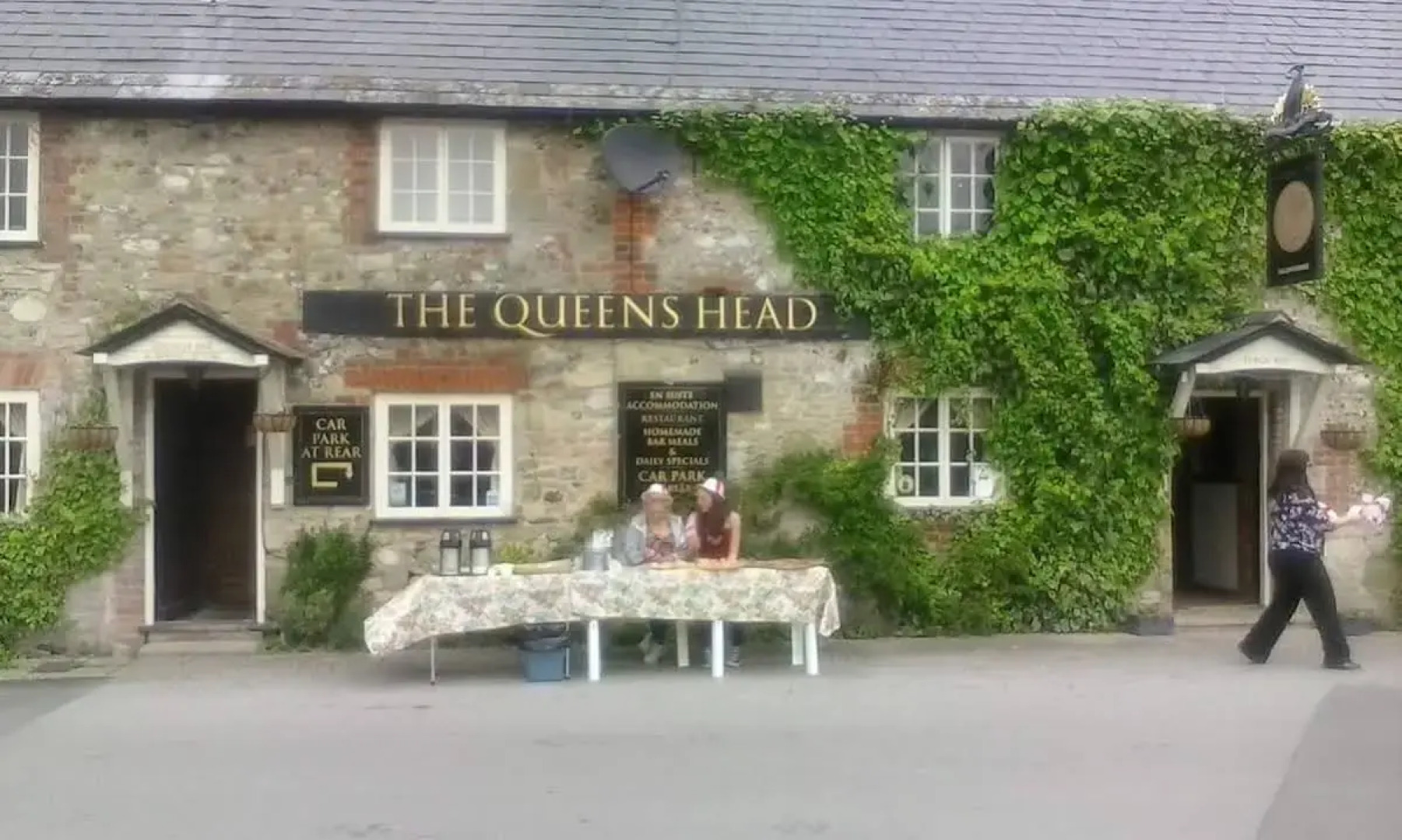 The Queen's Head