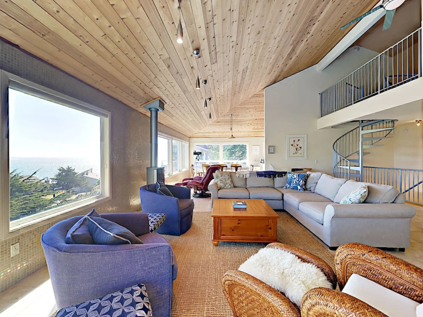 3br W/ Panoramic Ocean Views 3 Bedroom Home