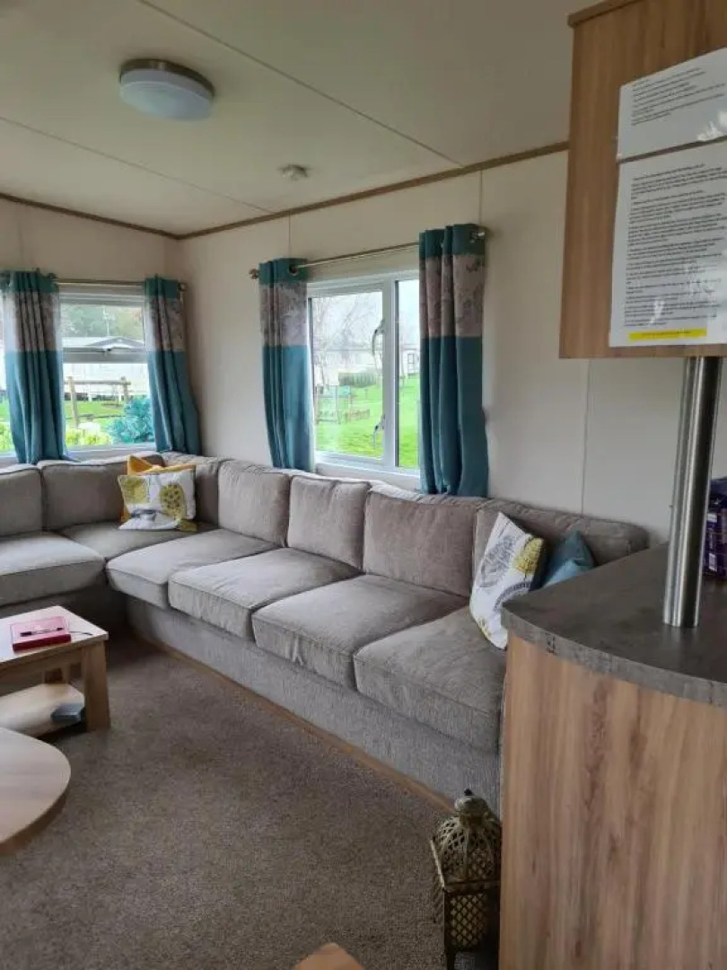 Hot tub hols 3 bed caravan at 42 Kingfisher Court