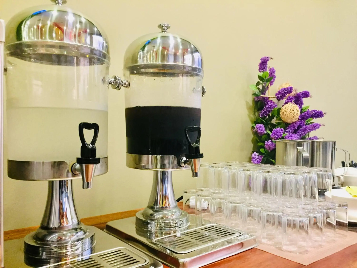 SEM9 Senai ''Formerly Known as Perth Hotel"