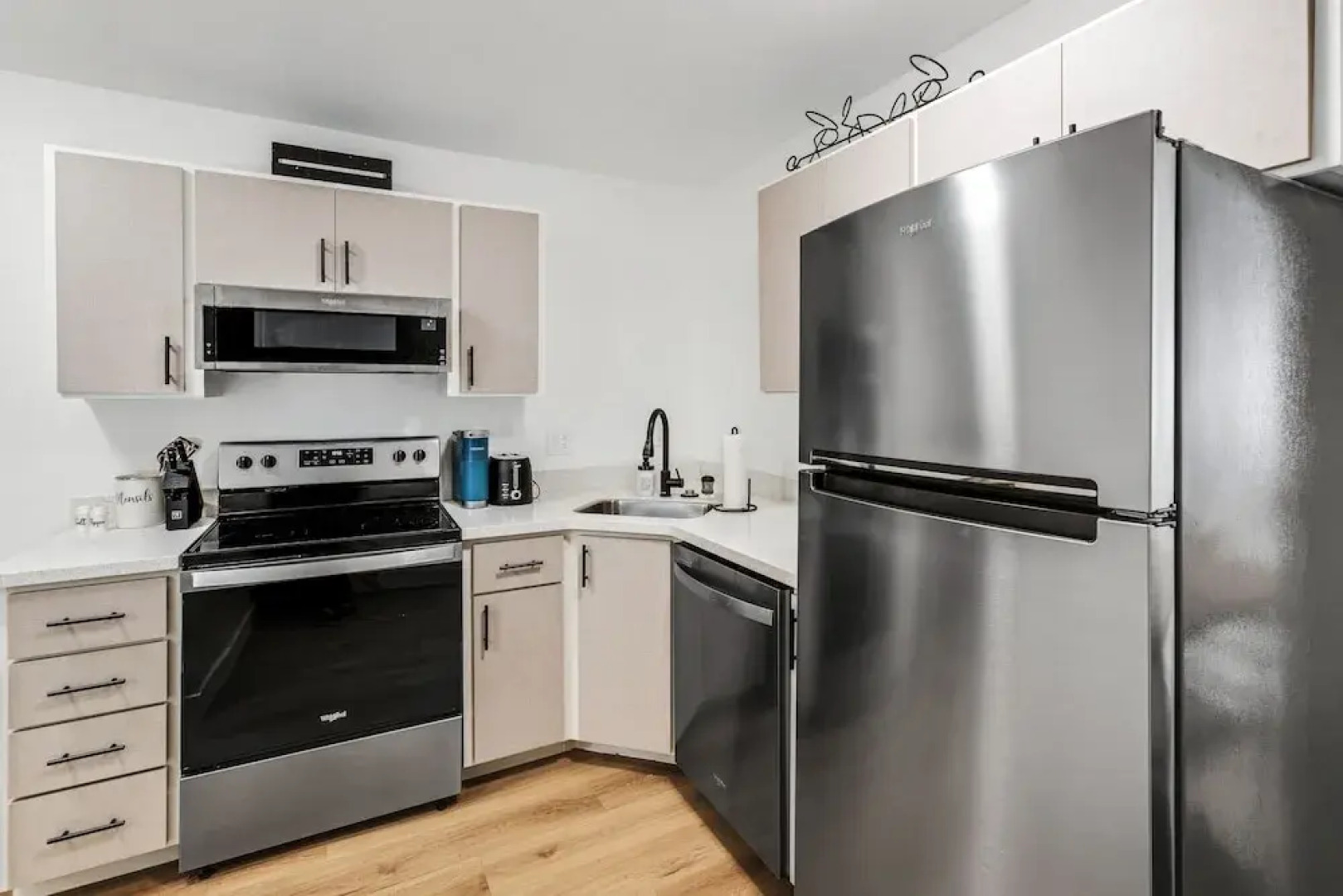 Beautiful Ski-in/ski-out Condo Located On The Eagle Point Resort! 1 Bedroom Condo by RedAwning