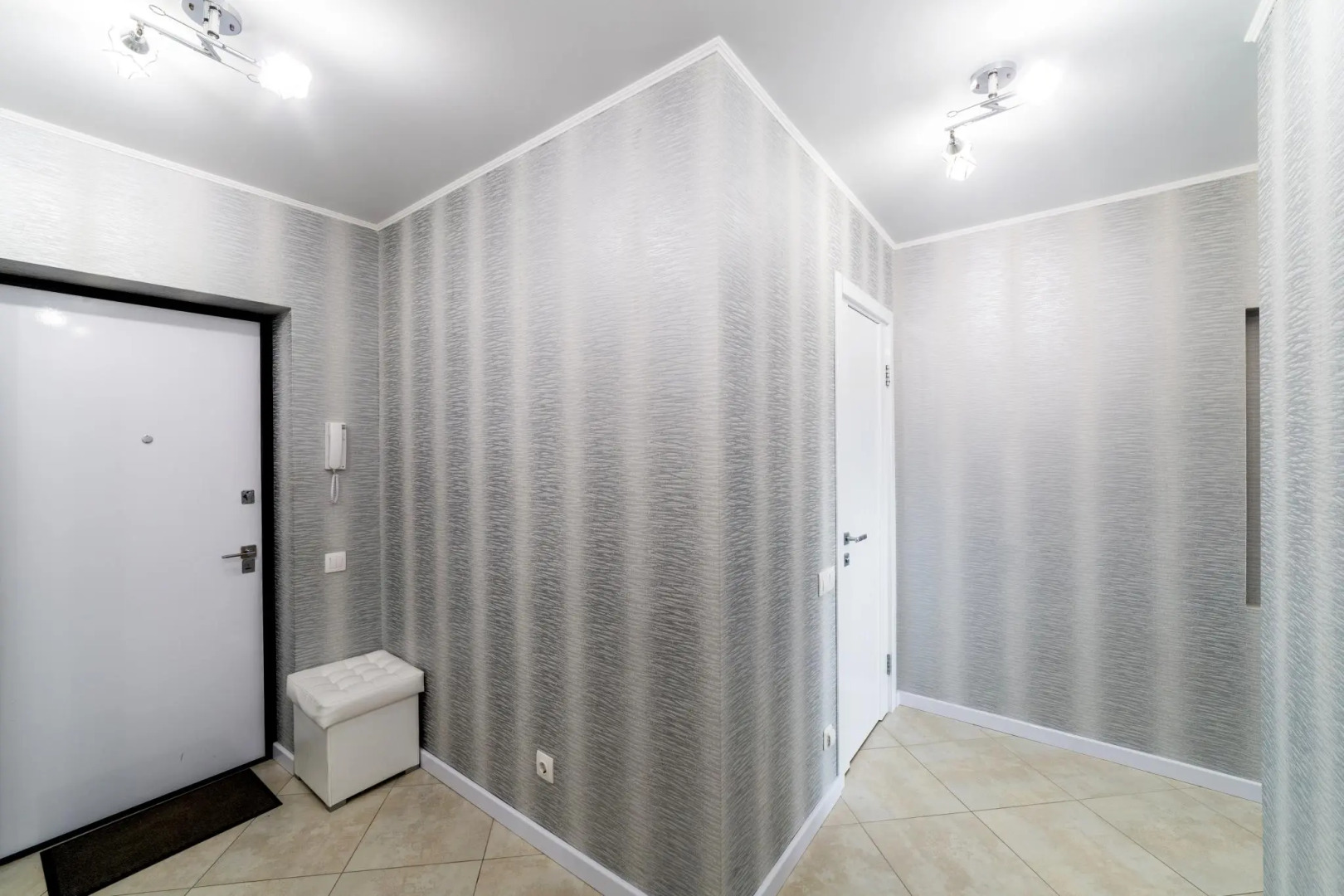 uTrip (юТрип) на улице Право-Булачная