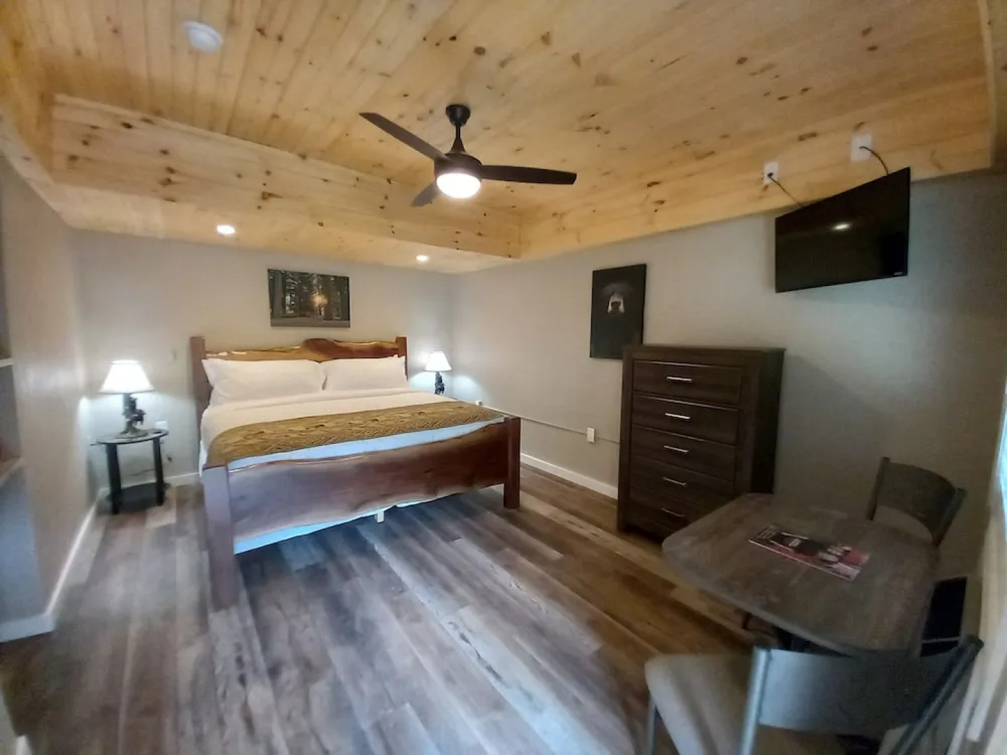 The Carter Lodge On The River