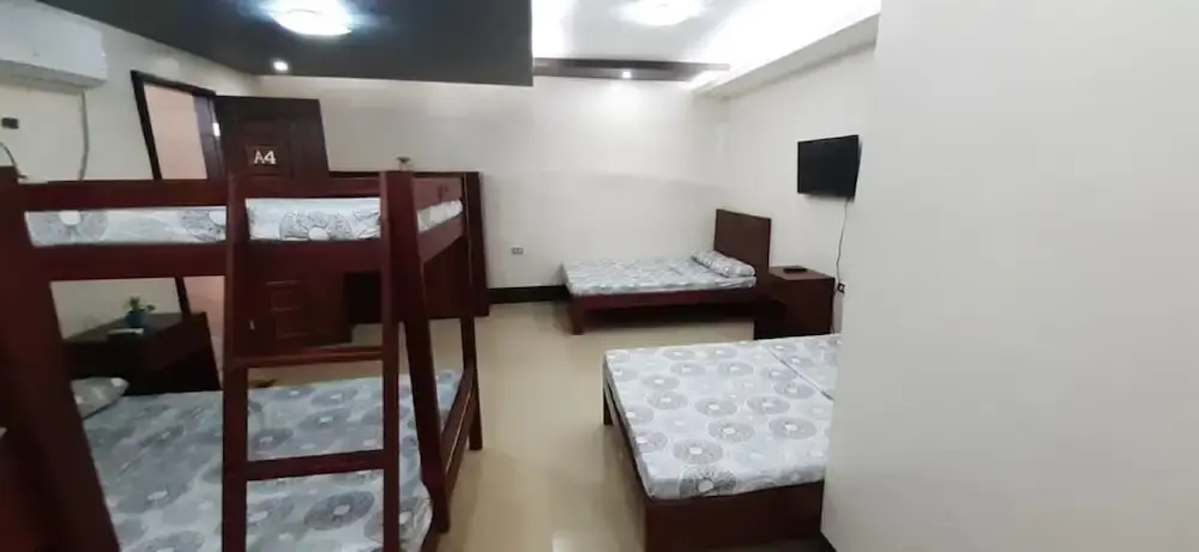 OYO 669 Izaabel Inland Resort And Dormitel