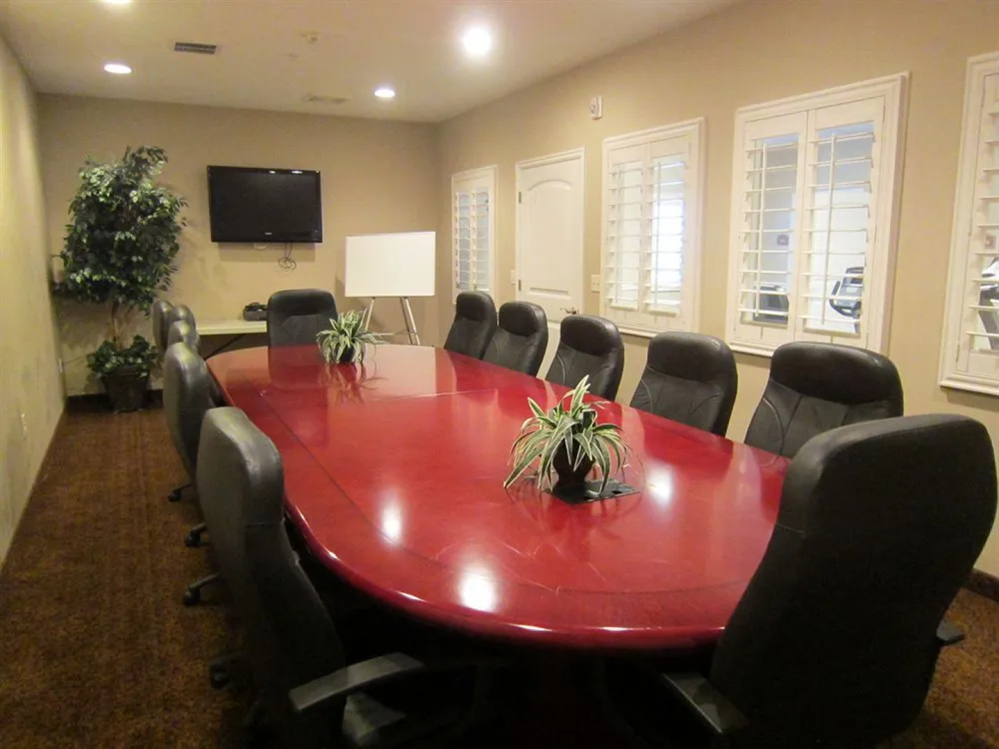 Landmark Inn and Suites