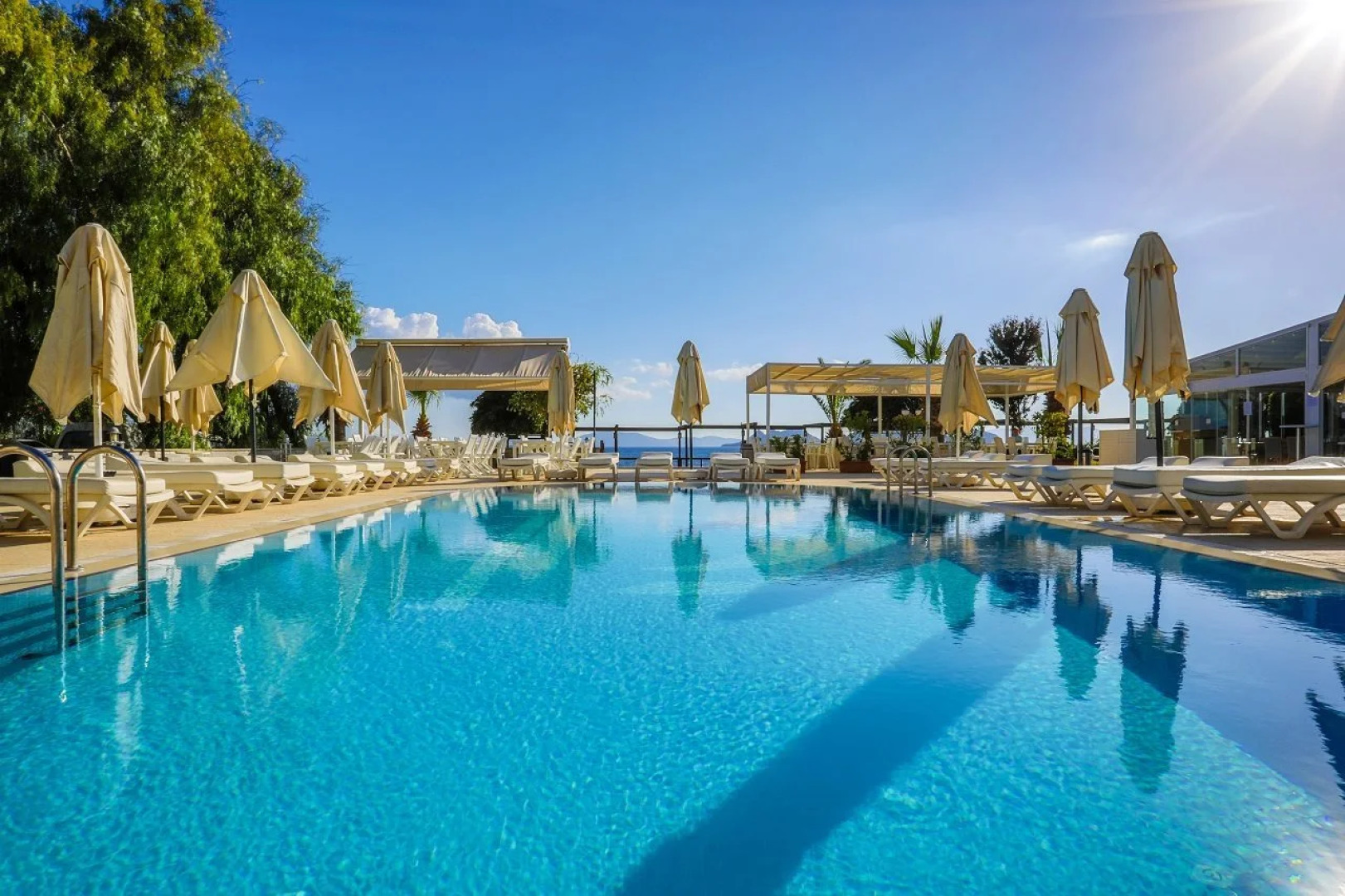 Dragut Point North Hotel