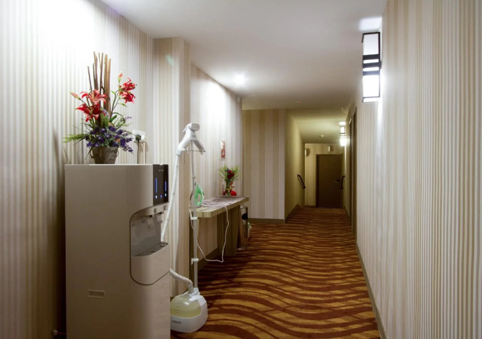 Hotel Zamburger Victory City