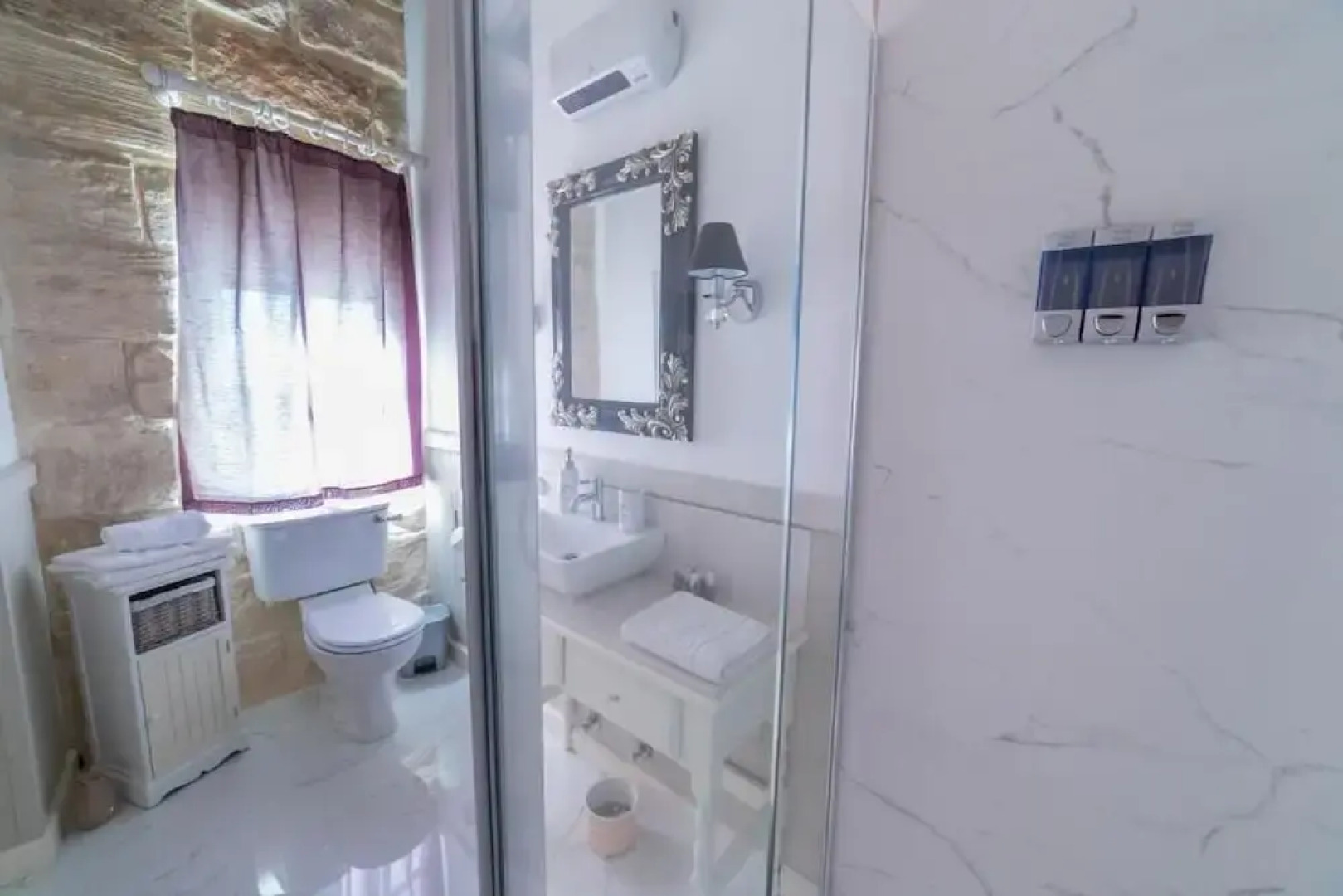 Village Knights Accommodation