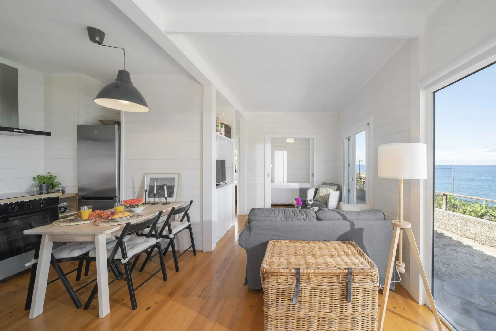 Casa da Rocha de Baixo by An Island Apart