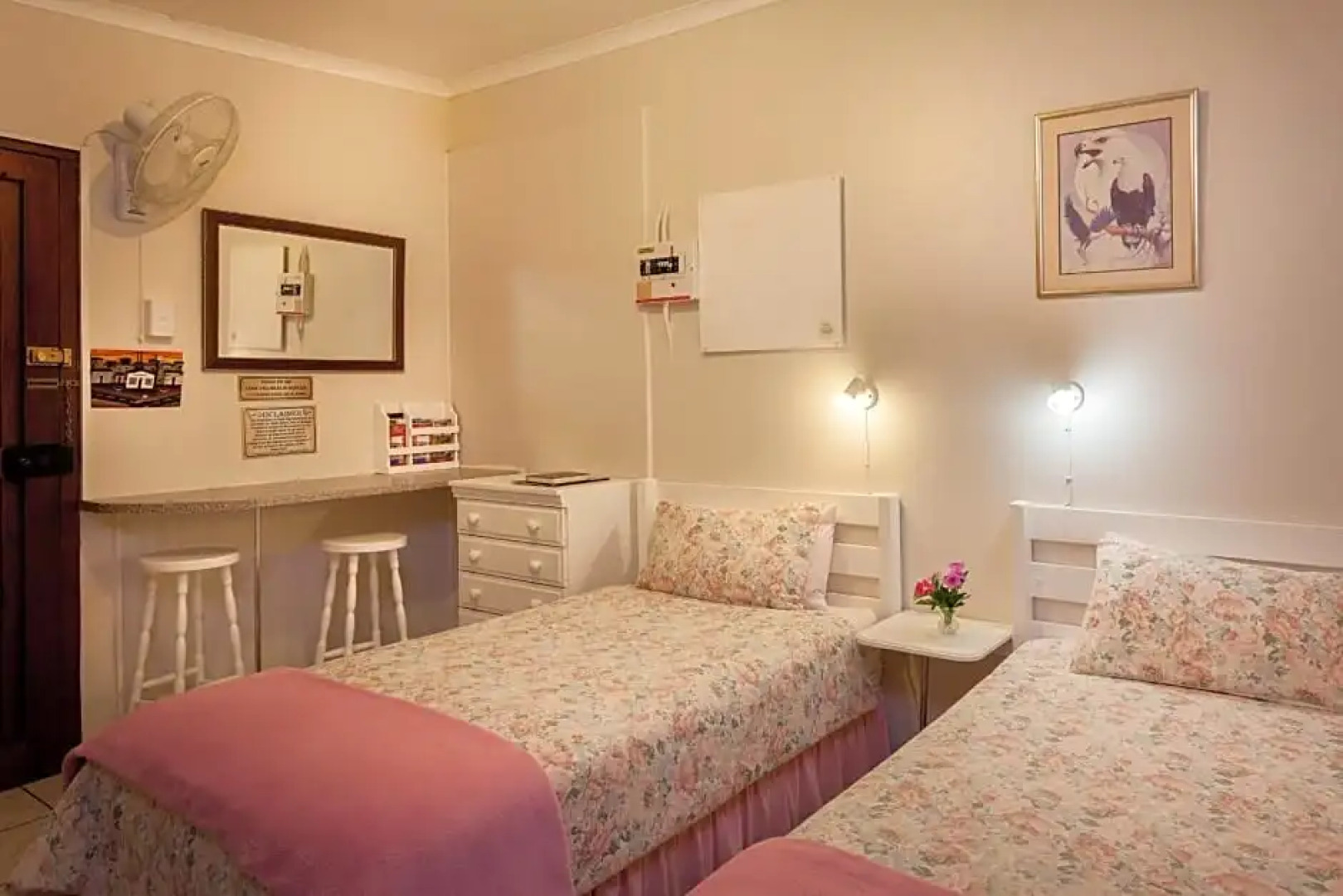 Eagle's Nest B&B/Self-catering