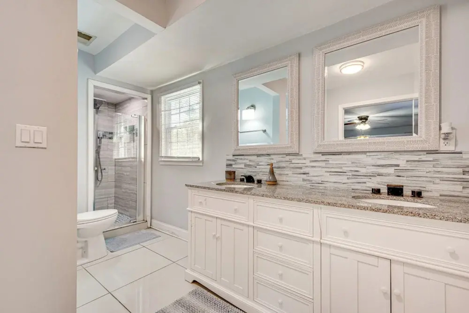 Spacious Home w/ Hot Tub, 14 Mi to Downtown Atl!