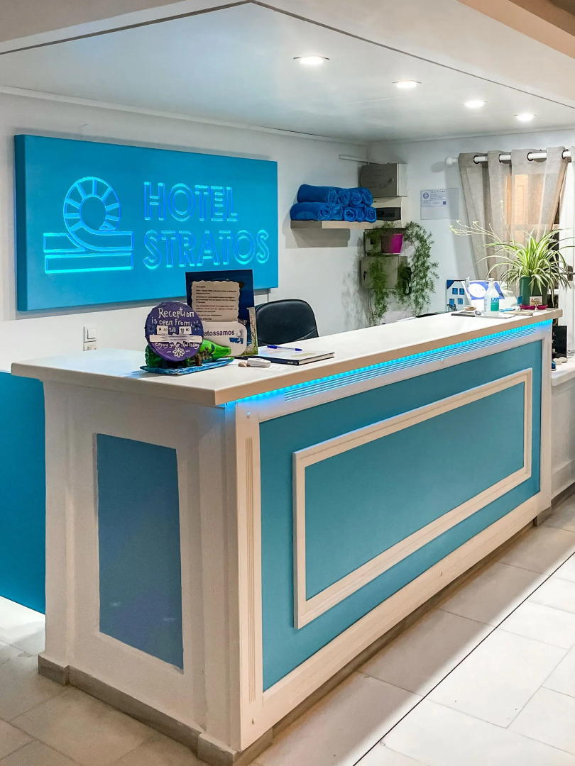 Stratos Hotel