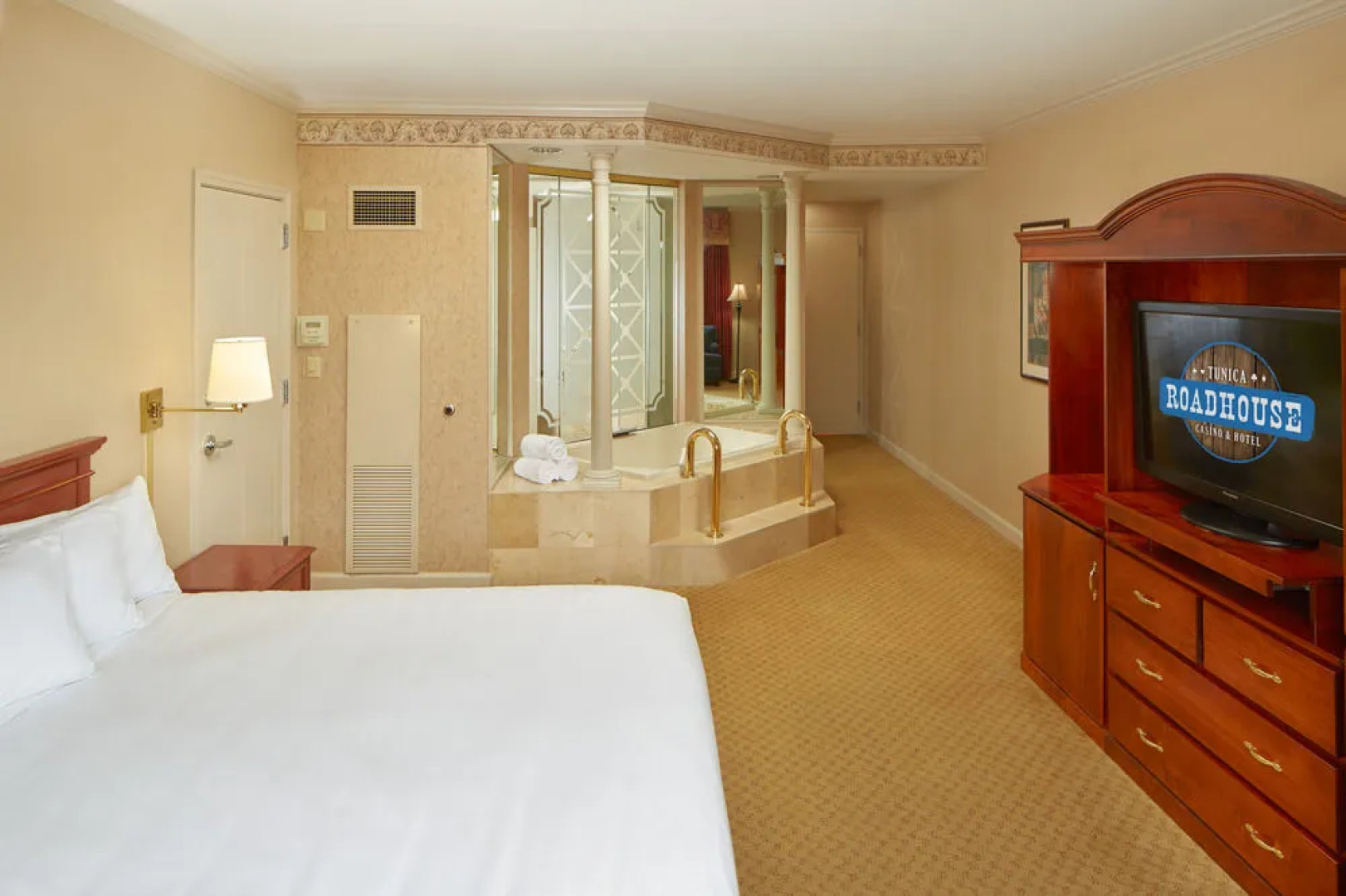 Tunica Roadhouse Casino & Hotel