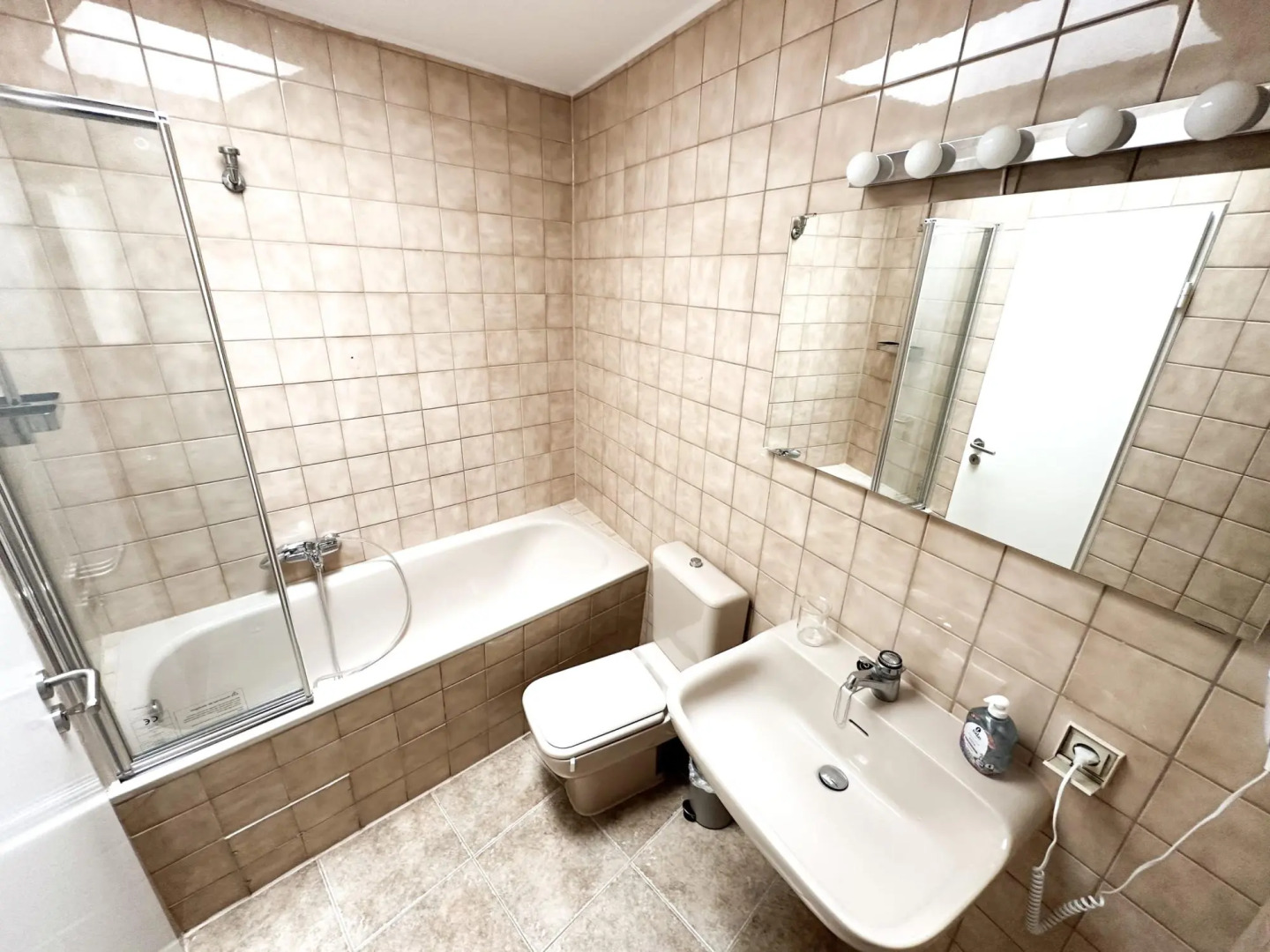 Nice City-Center Apartment for 1-2p