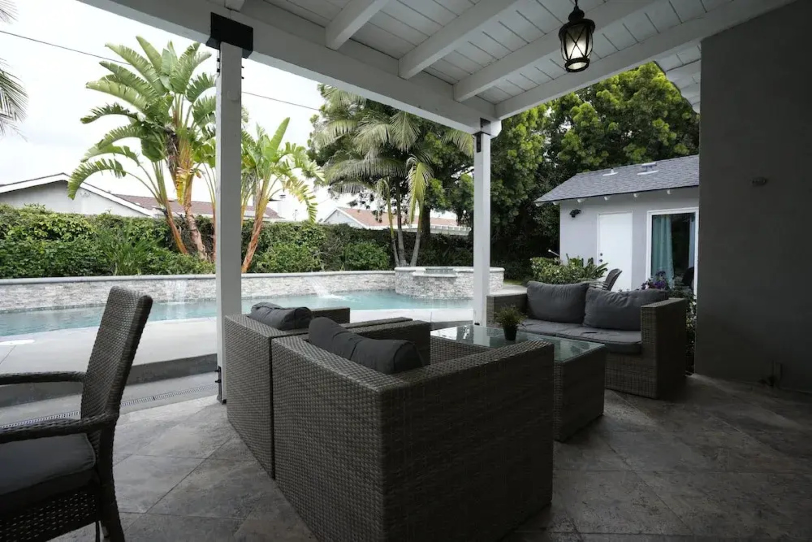 4 bedroom, 3 bathrooms Pool Home