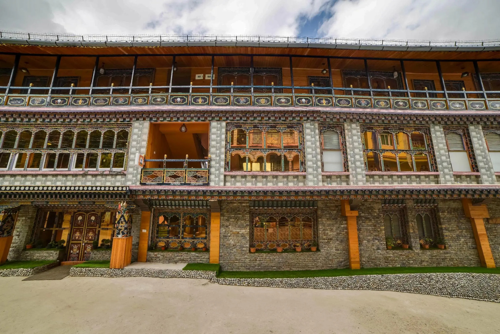 Summit Panghen Metok Hotel