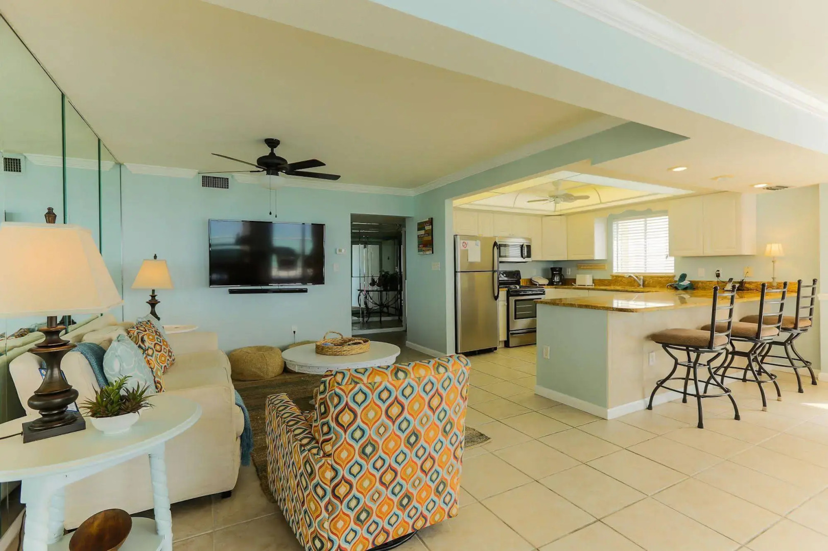 Shoreline Towers by Holiday Isle