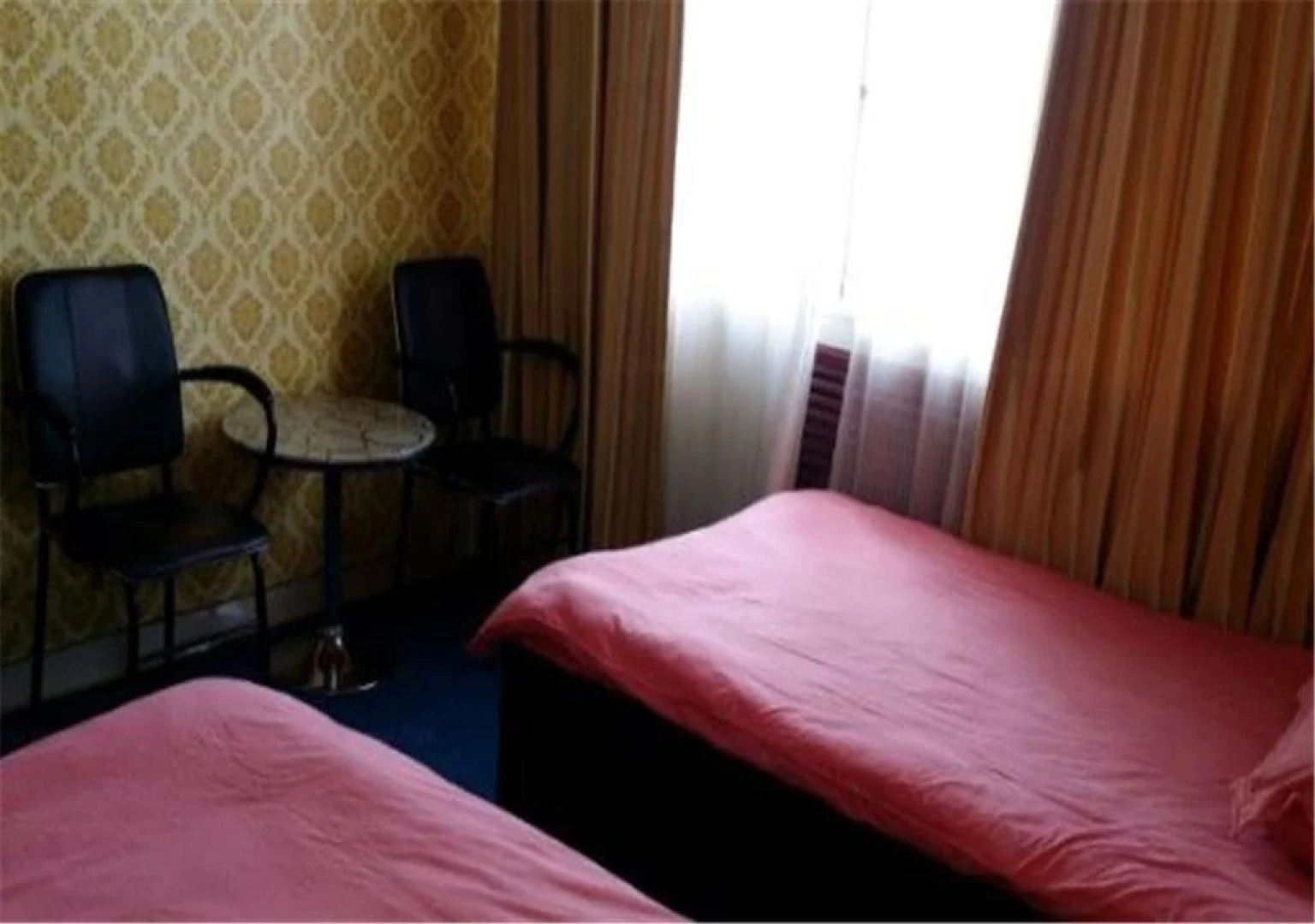 Liaocheng Shenxian Rainbow Express Inn