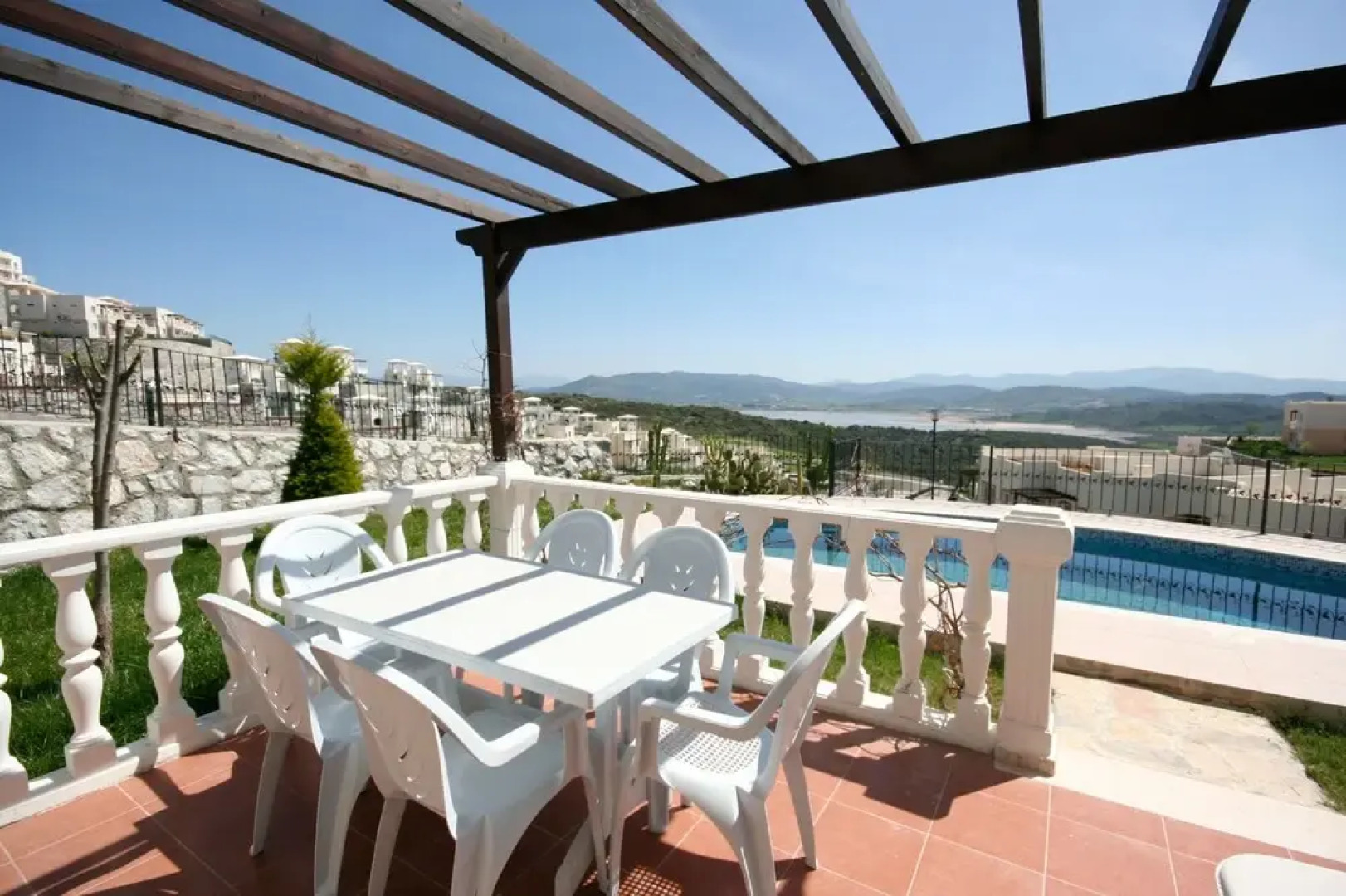 Important Group Turqouise Villa Katrina