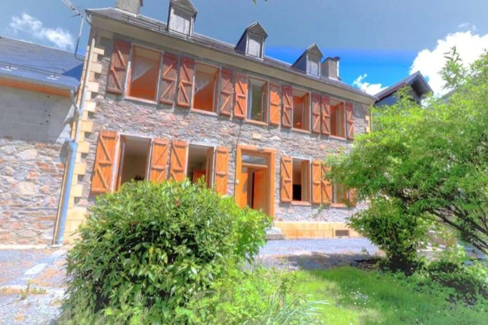 House With 4 Bedrooms in Saint-mamet, With Wonderful Mountain View, Enclosed Garden and Wifi - 18 km From the Slopes