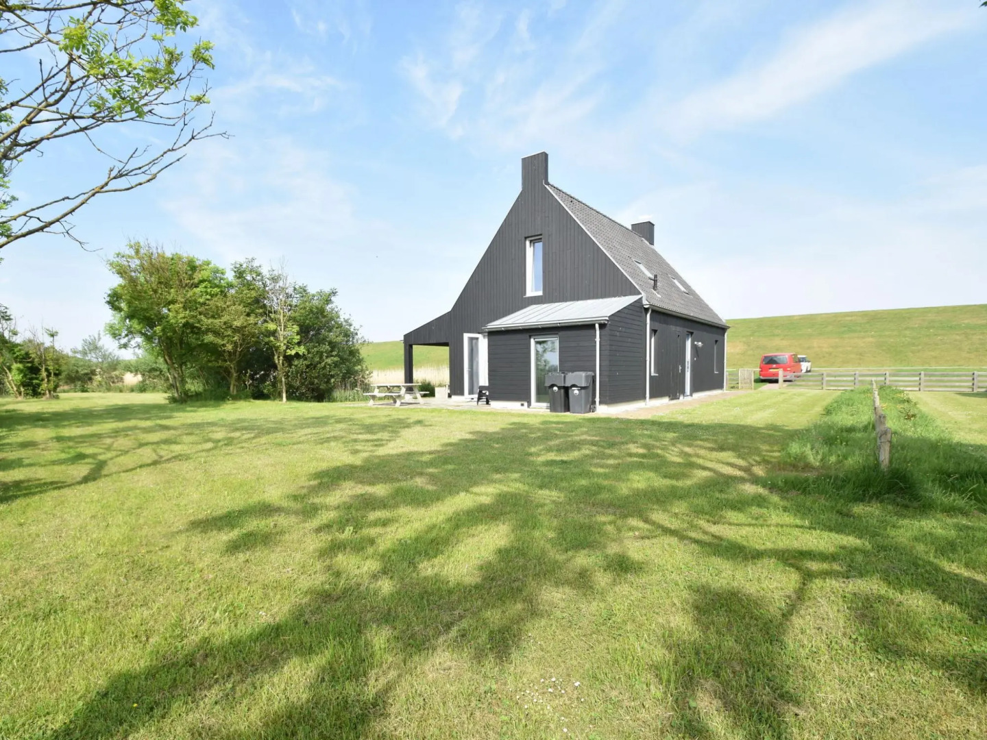 Seaside Villa With Garden