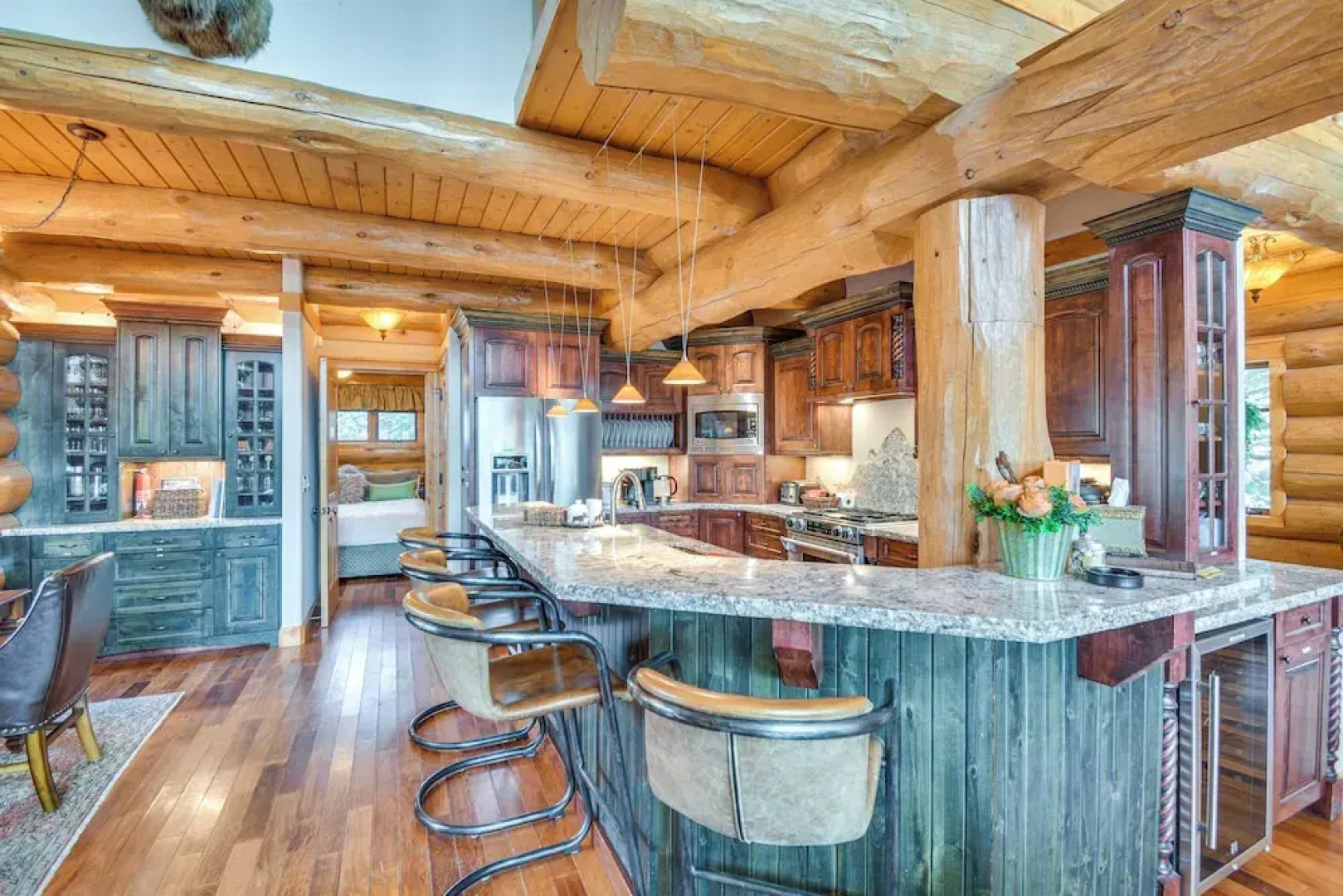 Sauna & Hot Tub: Mtn-view Retreat in Silverthorne!