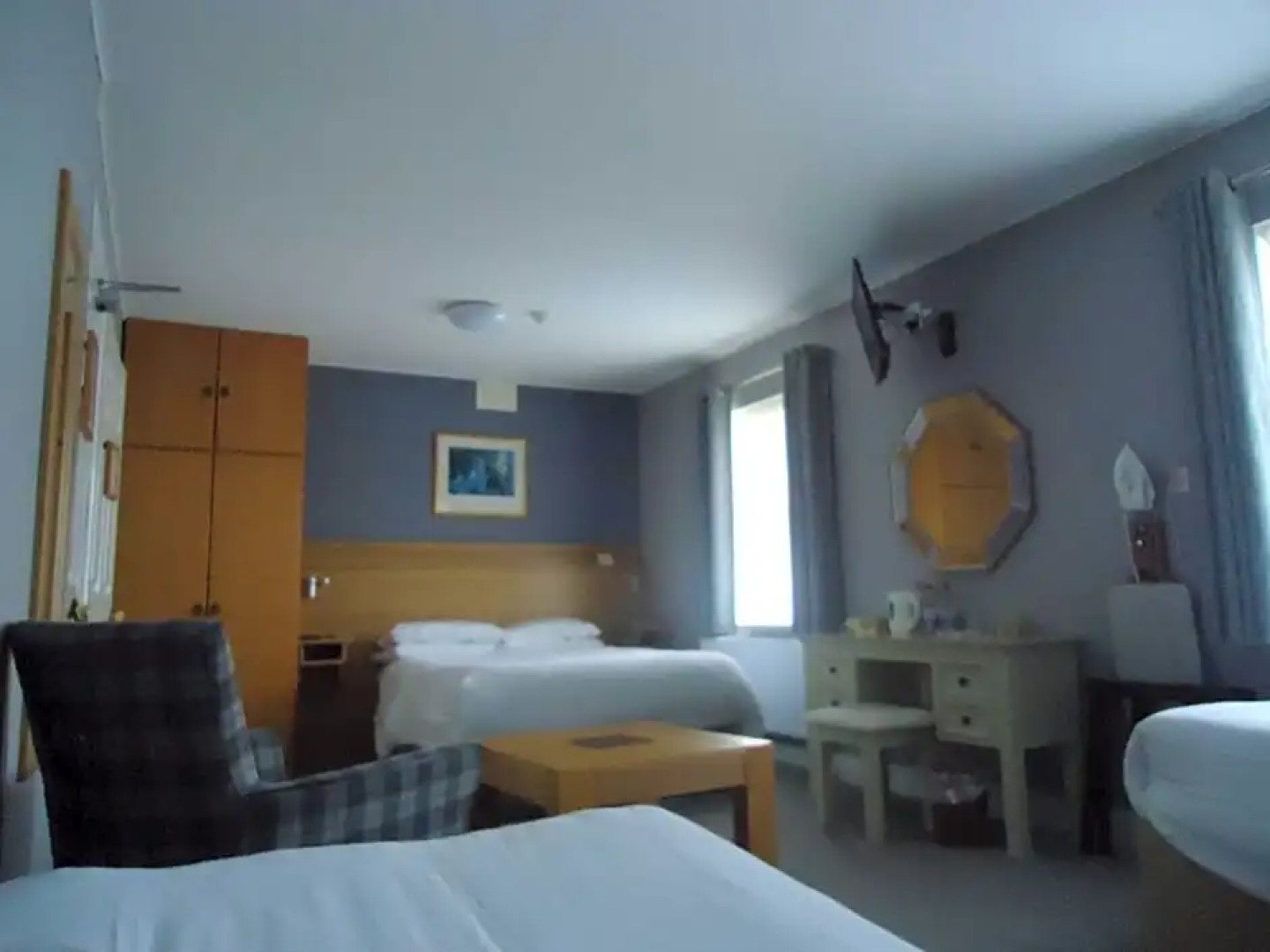 Templemore Arms Hotel