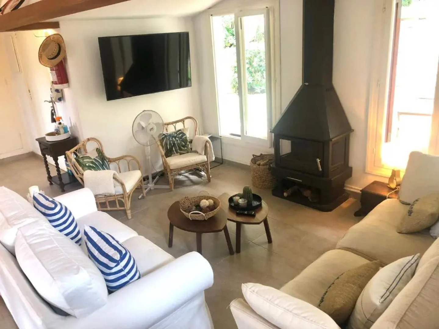 The Charmy Villa Can Botana 8