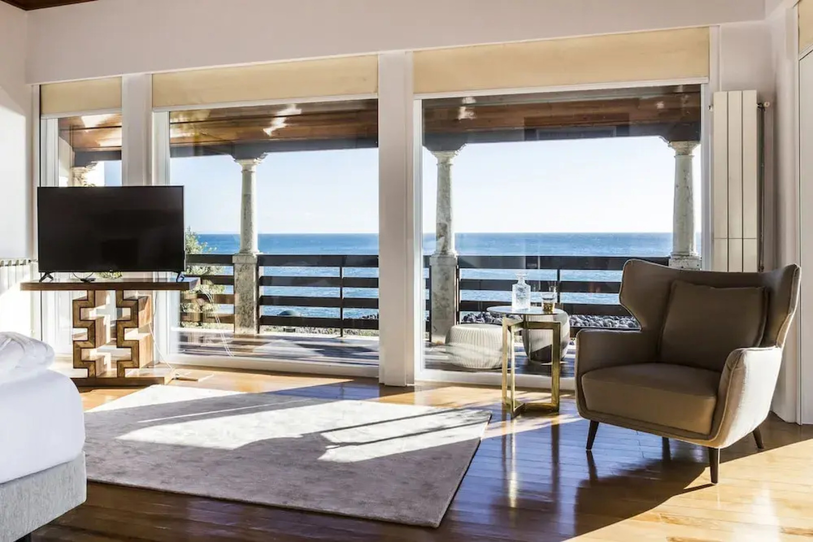 Seafront Manor by Cadenzalux