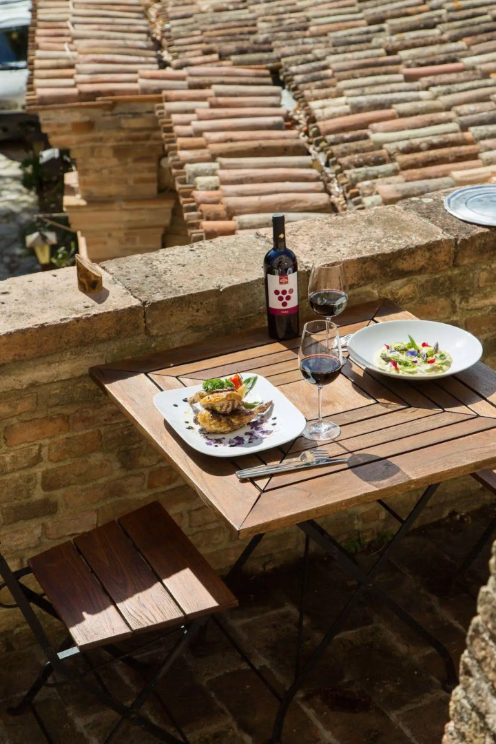 Palazzo Viviani Castello di Montegridolfo