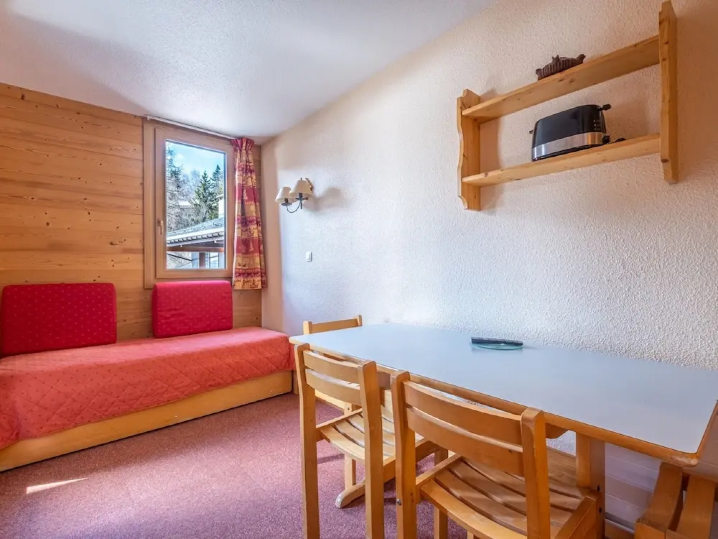 Studio in Doucy With Mountain Views