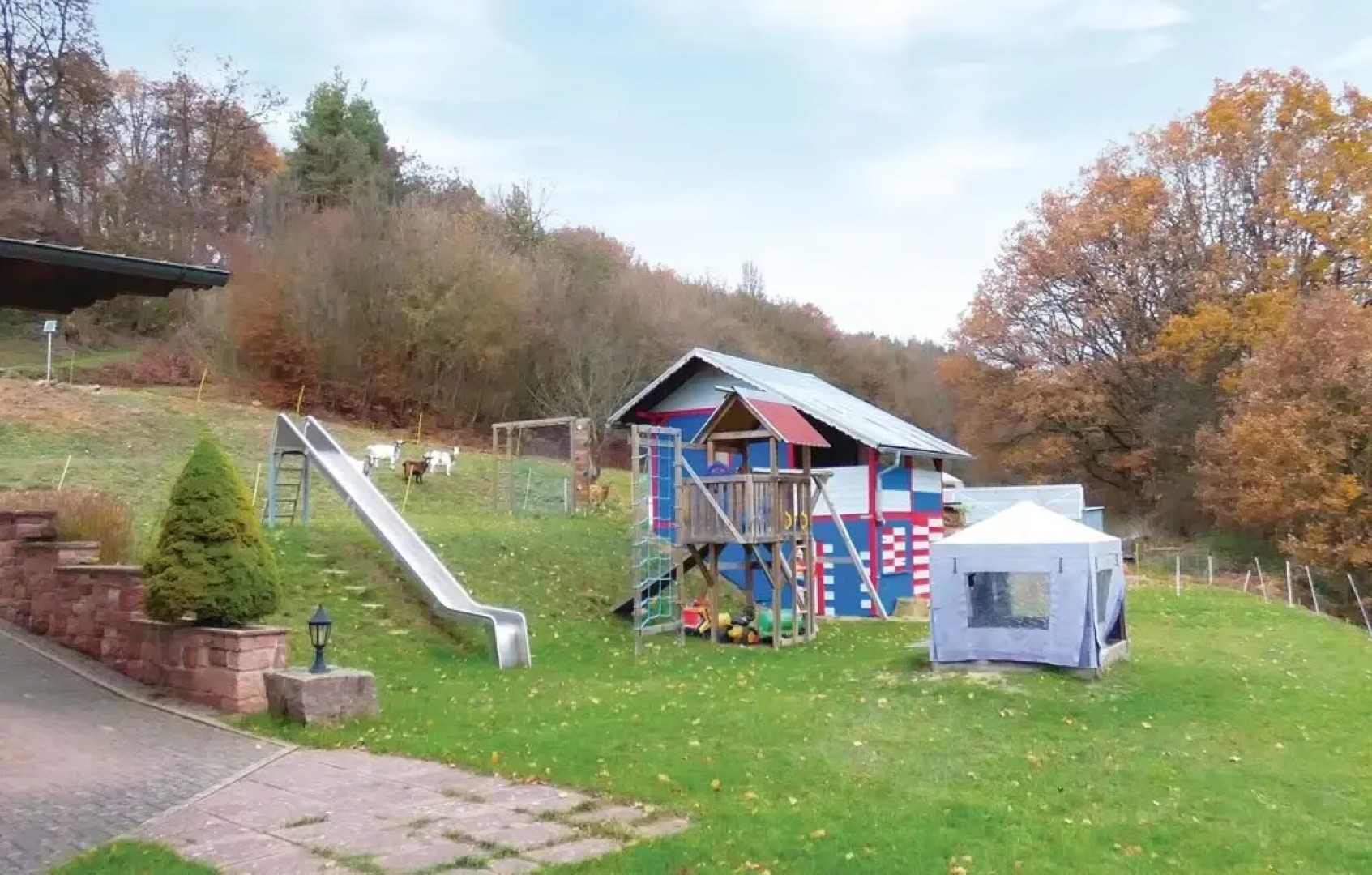 Nice Home in Gräfendorf With Wifi, 2 Bedrooms and Indoor Swimming Pool