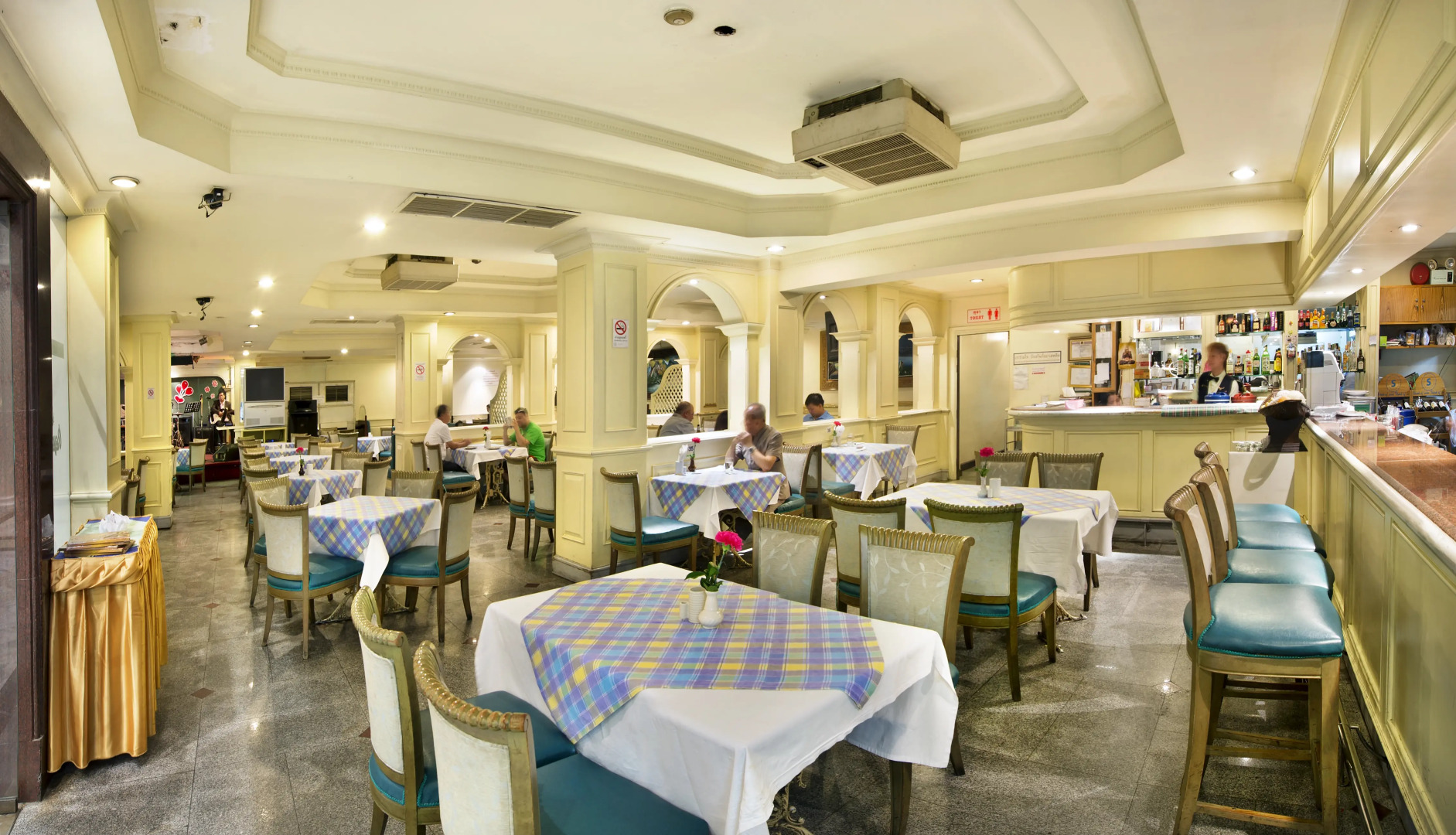 Royal Rattanakosin Hotel